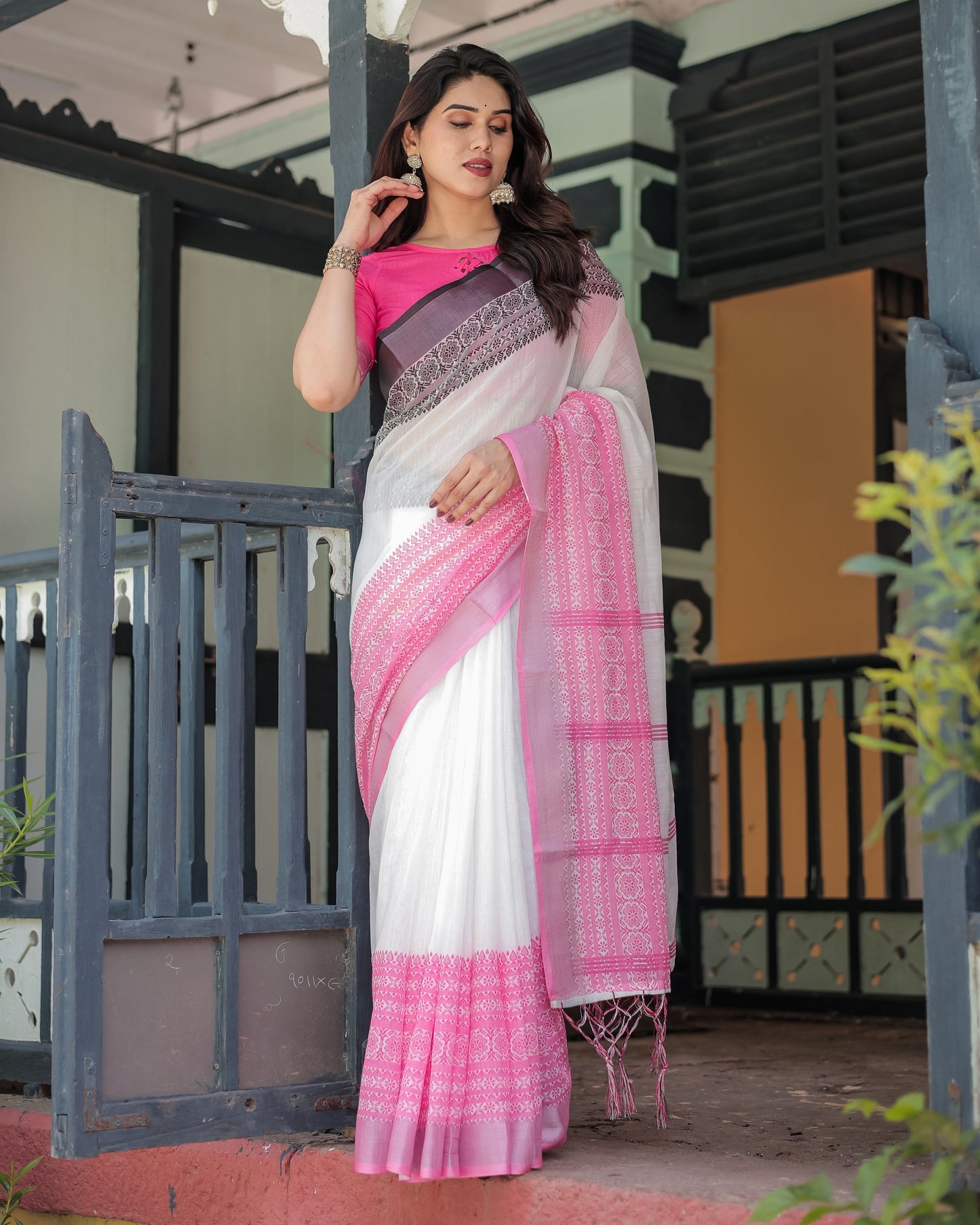 KASHVI PURE LINEN SAREE