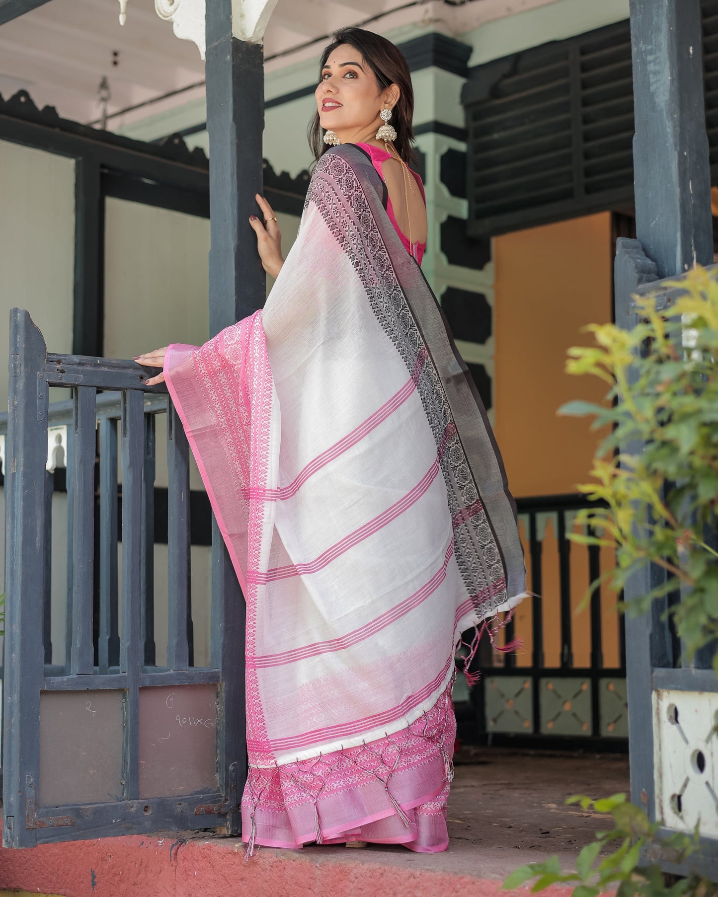 KASHVI PURE LINEN SAREE