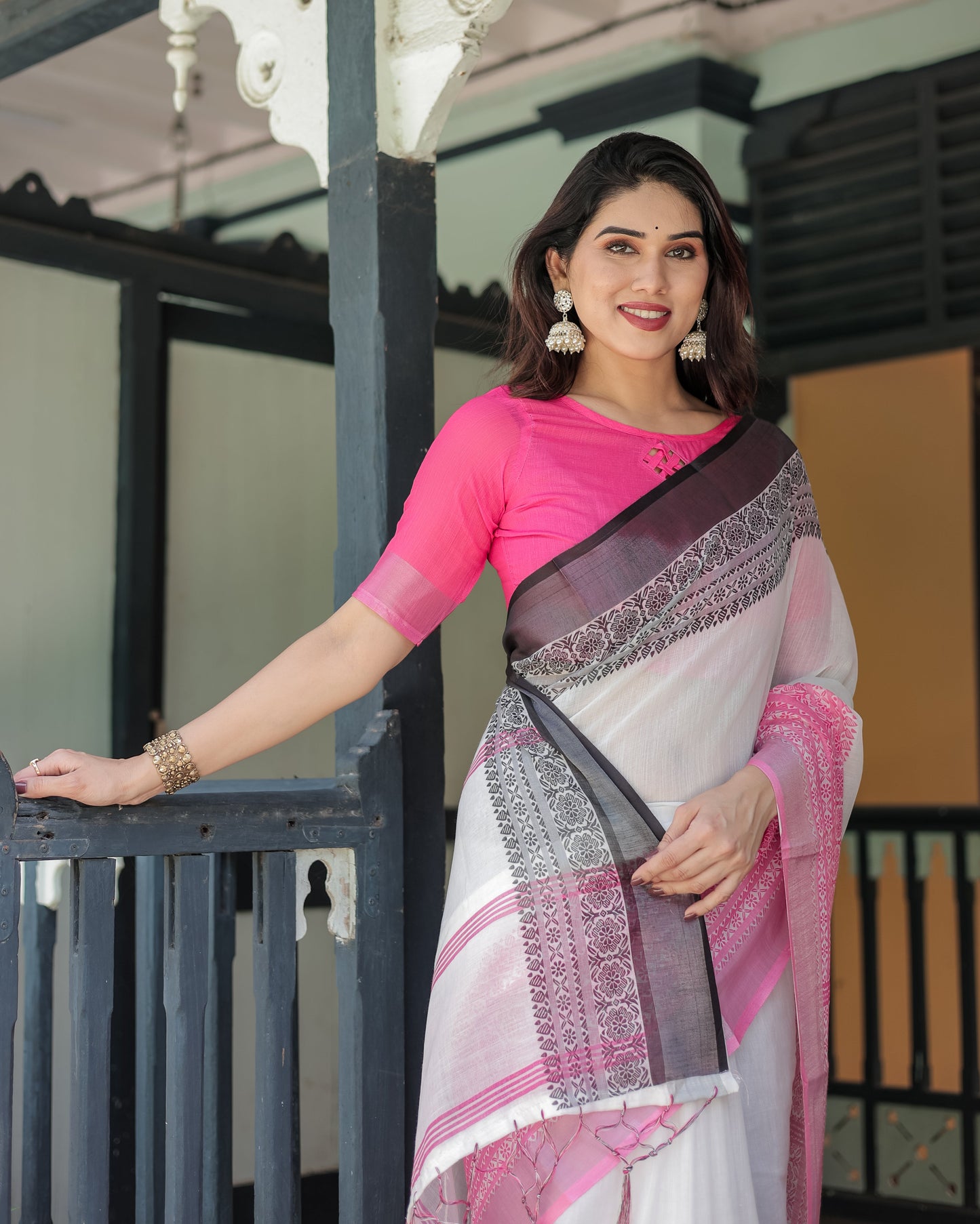 KASHVI PURE LINEN SAREE