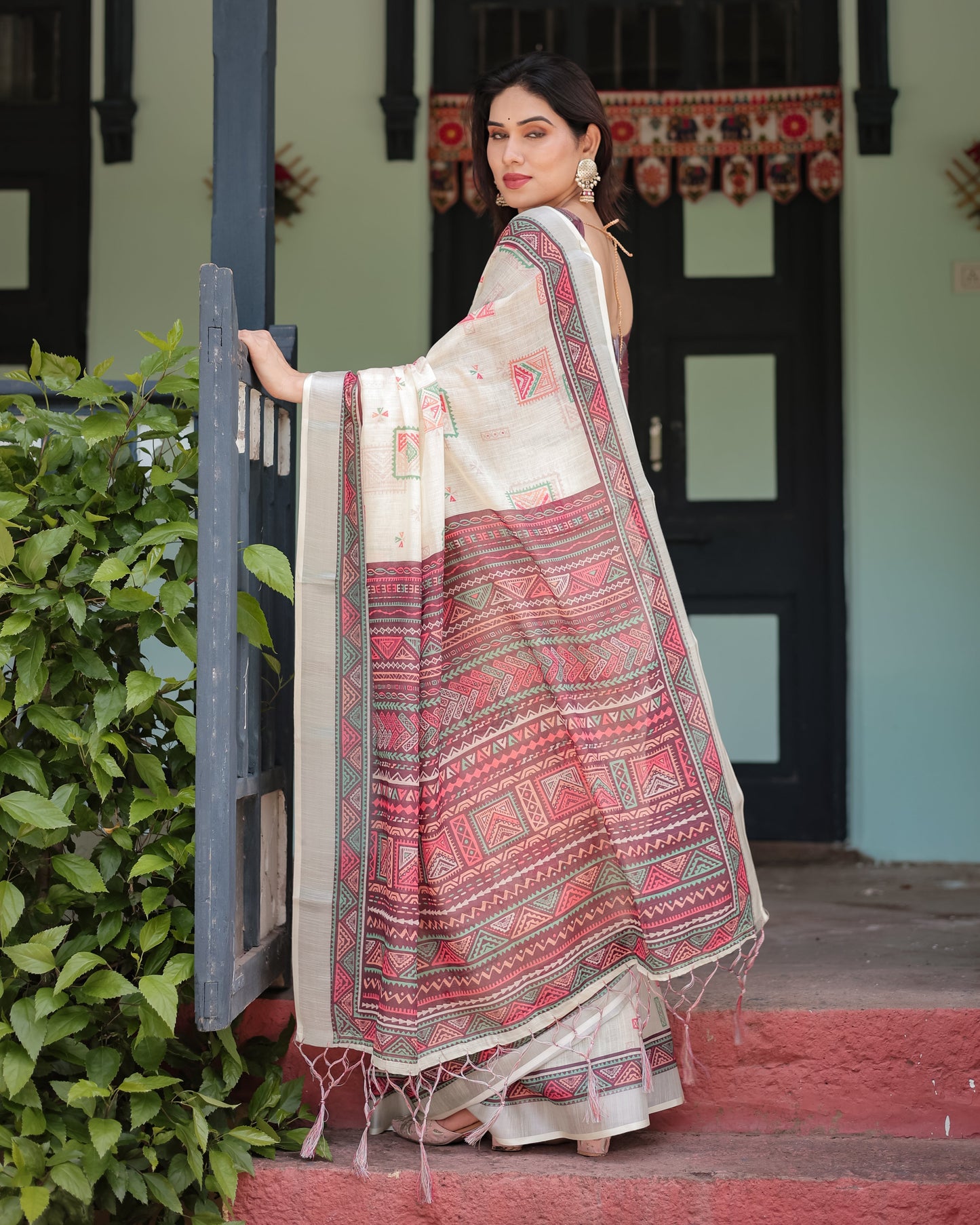 KASHVI PURE LINEN SAREE
