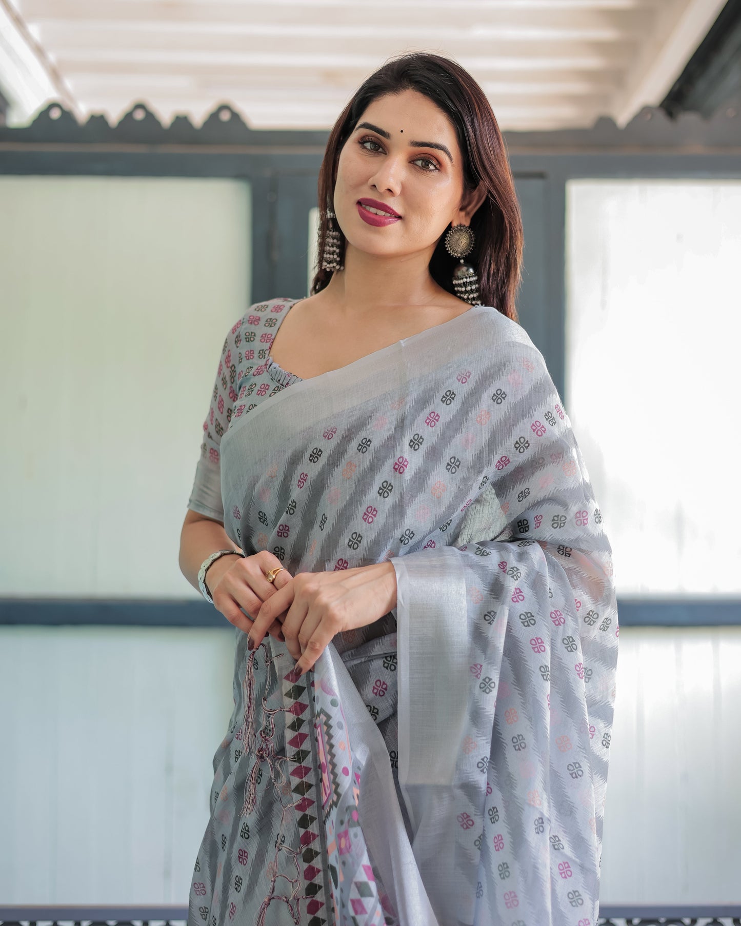 KASHVI PURE LINEN SAREE