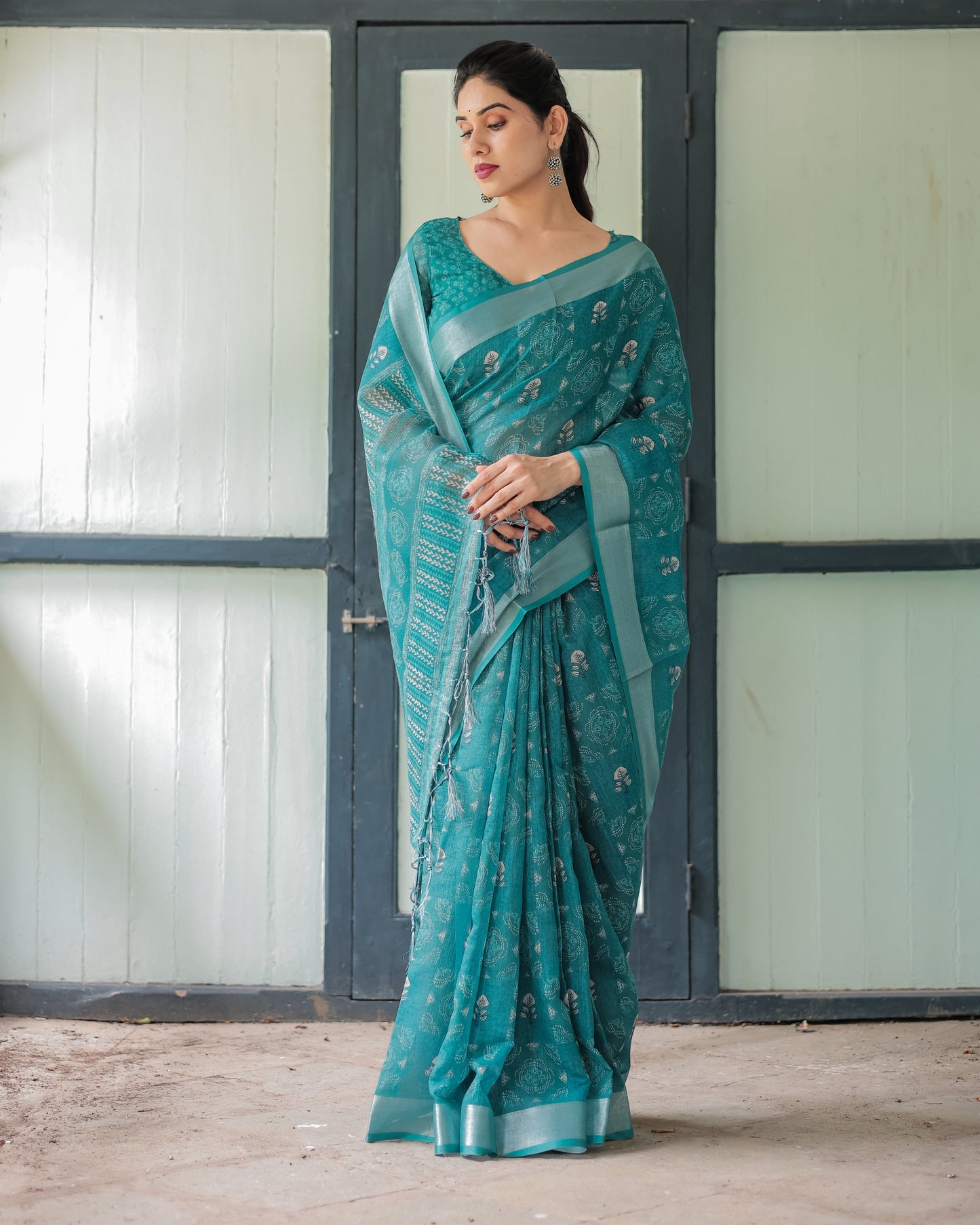 KASHVI PURE LINEN SAREE