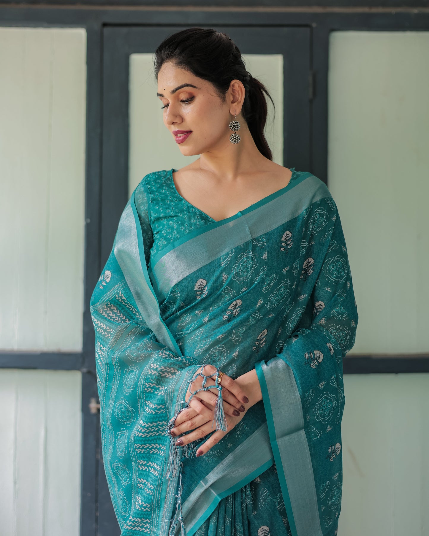 KASHVI PURE LINEN SAREE