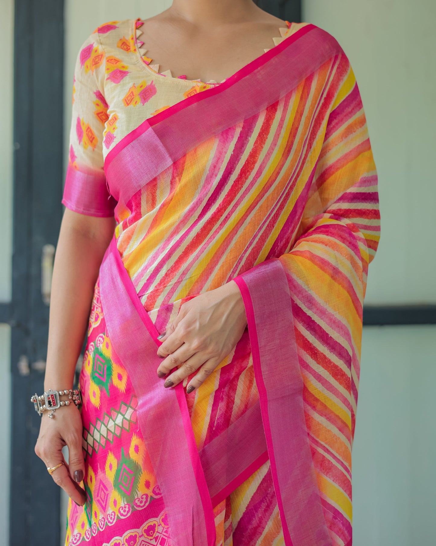 KASHVI PURE LINEN SAREE