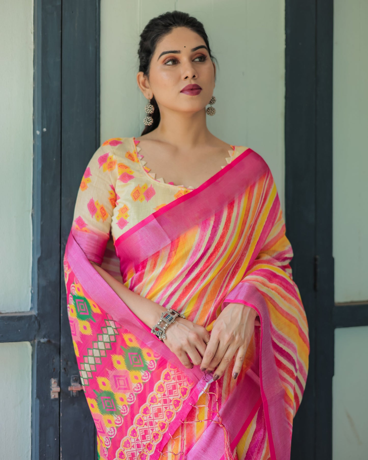 KASHVI PURE LINEN SAREE