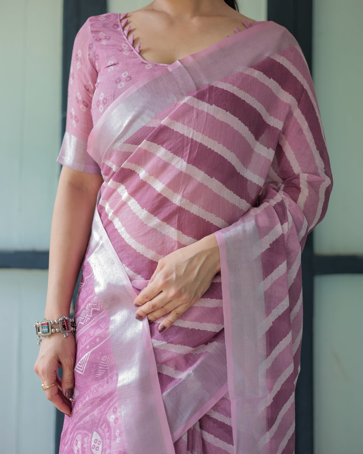 KASHVI PURE LINEN SAREE