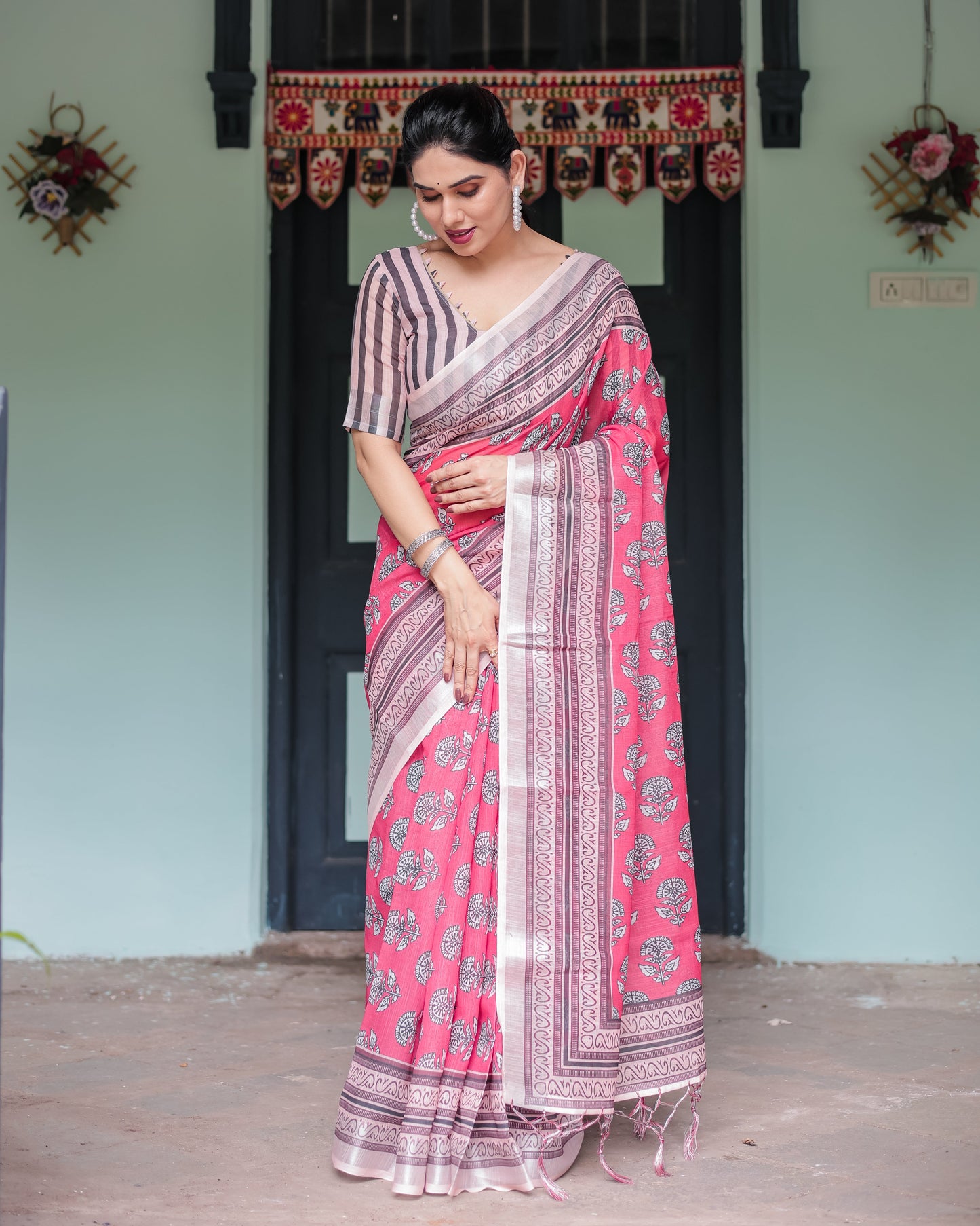 KASHVI PURE LINEN SAREE