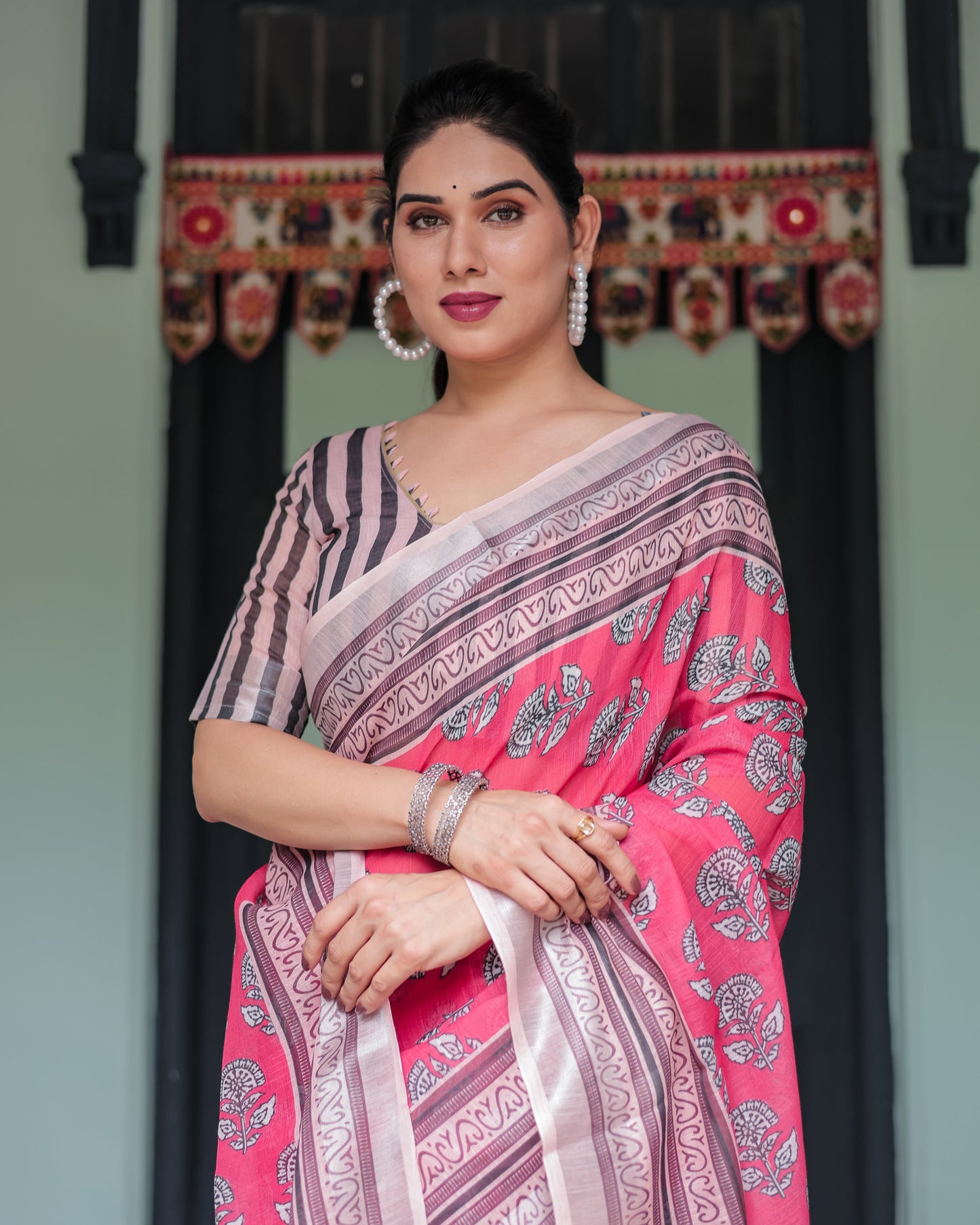 KASHVI PURE LINEN SAREE