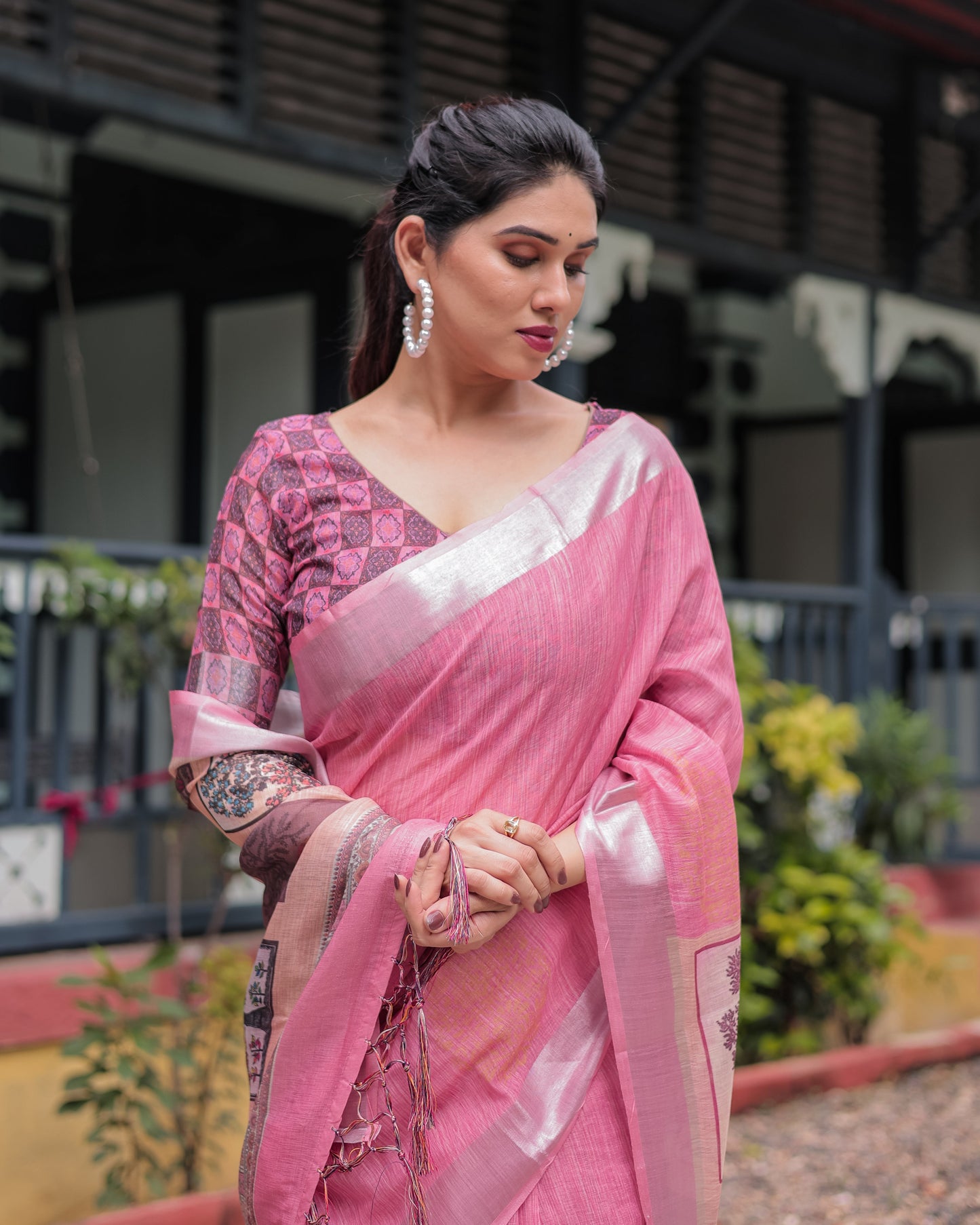 KASHVI PURE LINEN SAREE