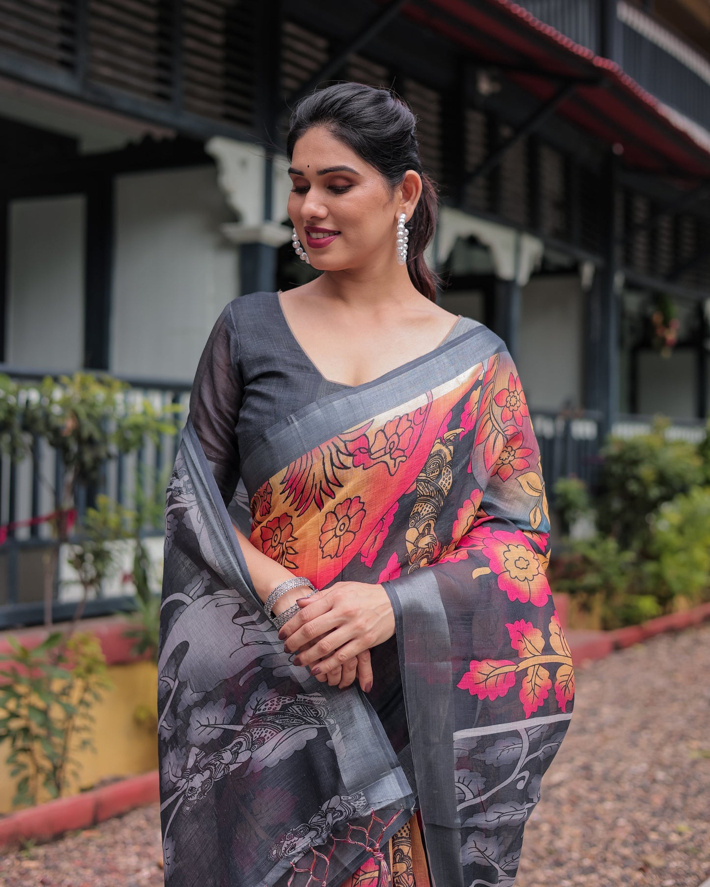 KASHVI PURE LINEN SAREE