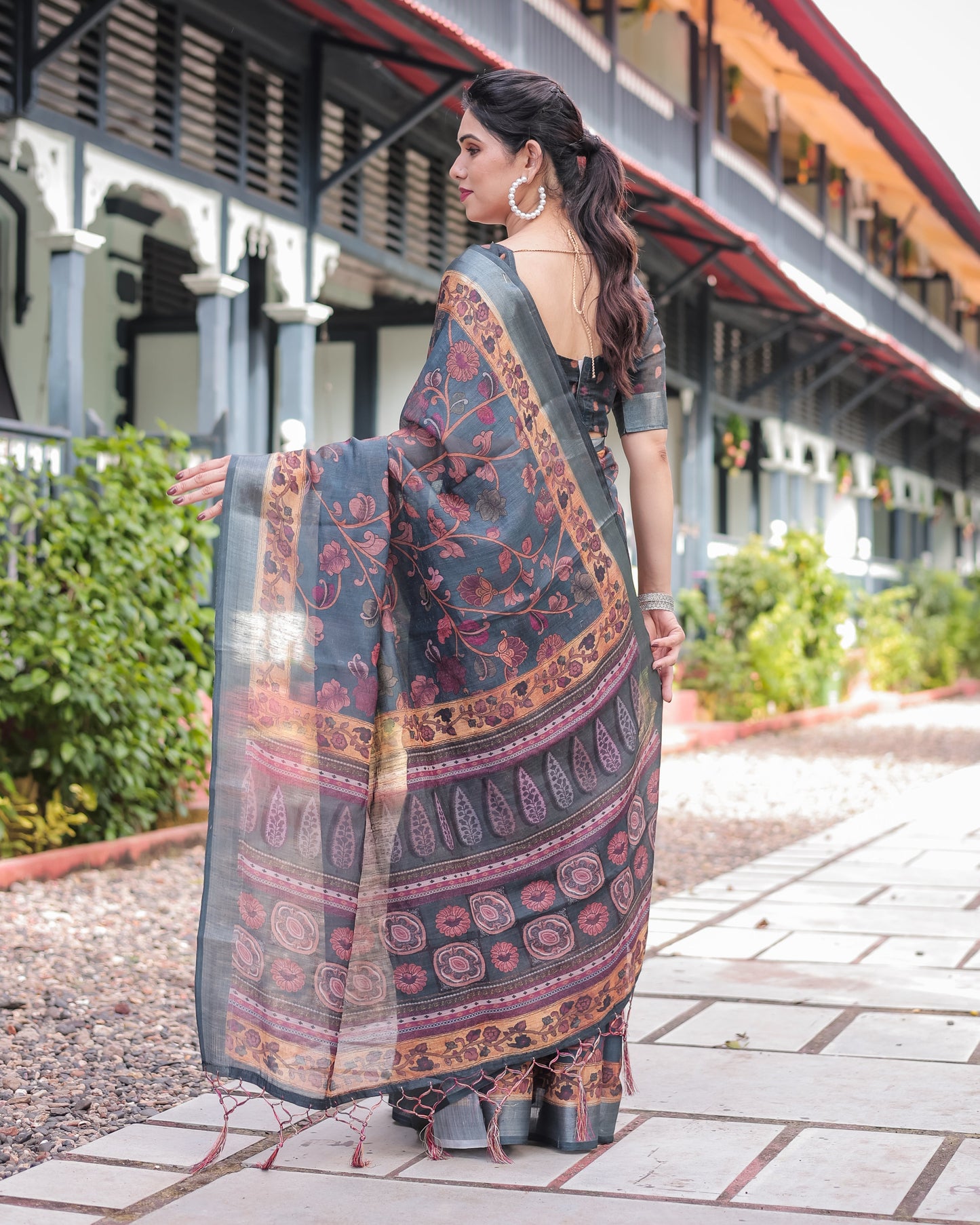 KASHVI PURE LINEN SAREE