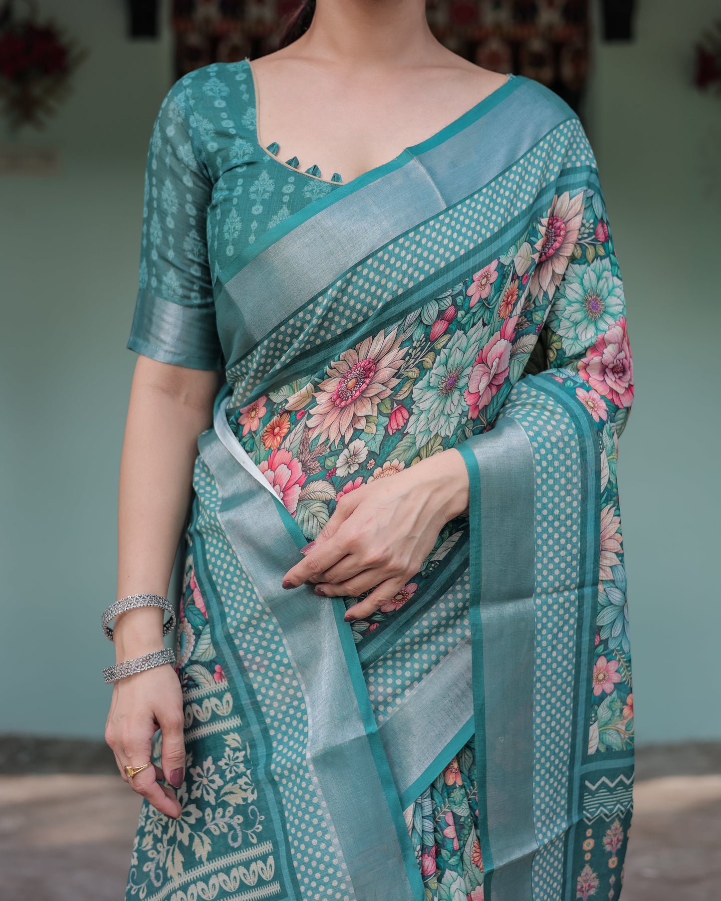 KASHVI PURE LINEN SAREE