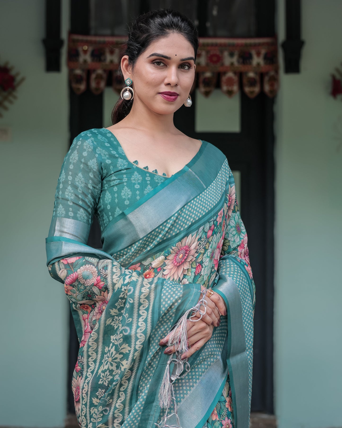 KASHVI PURE LINEN SAREE