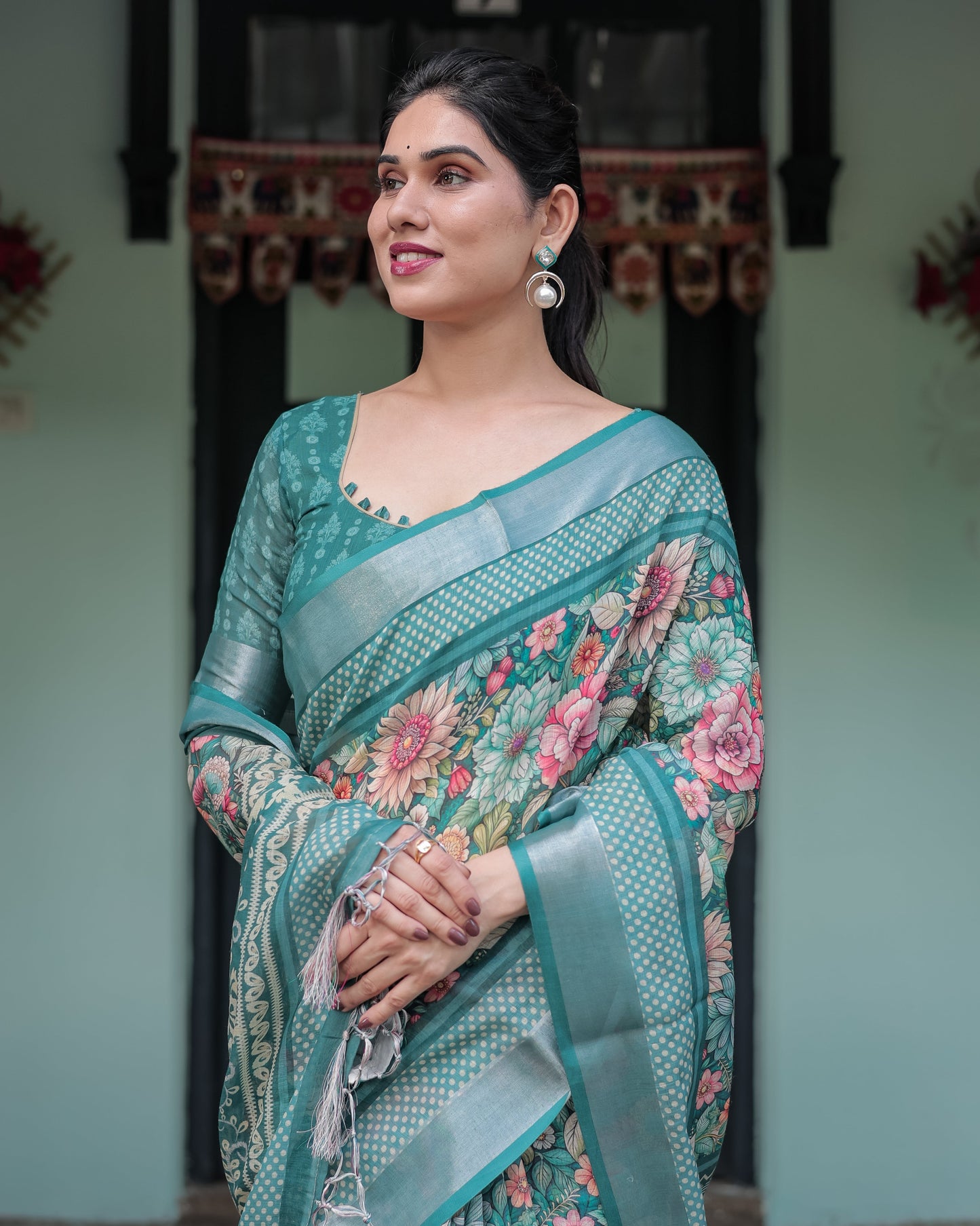 KASHVI PURE LINEN SAREE