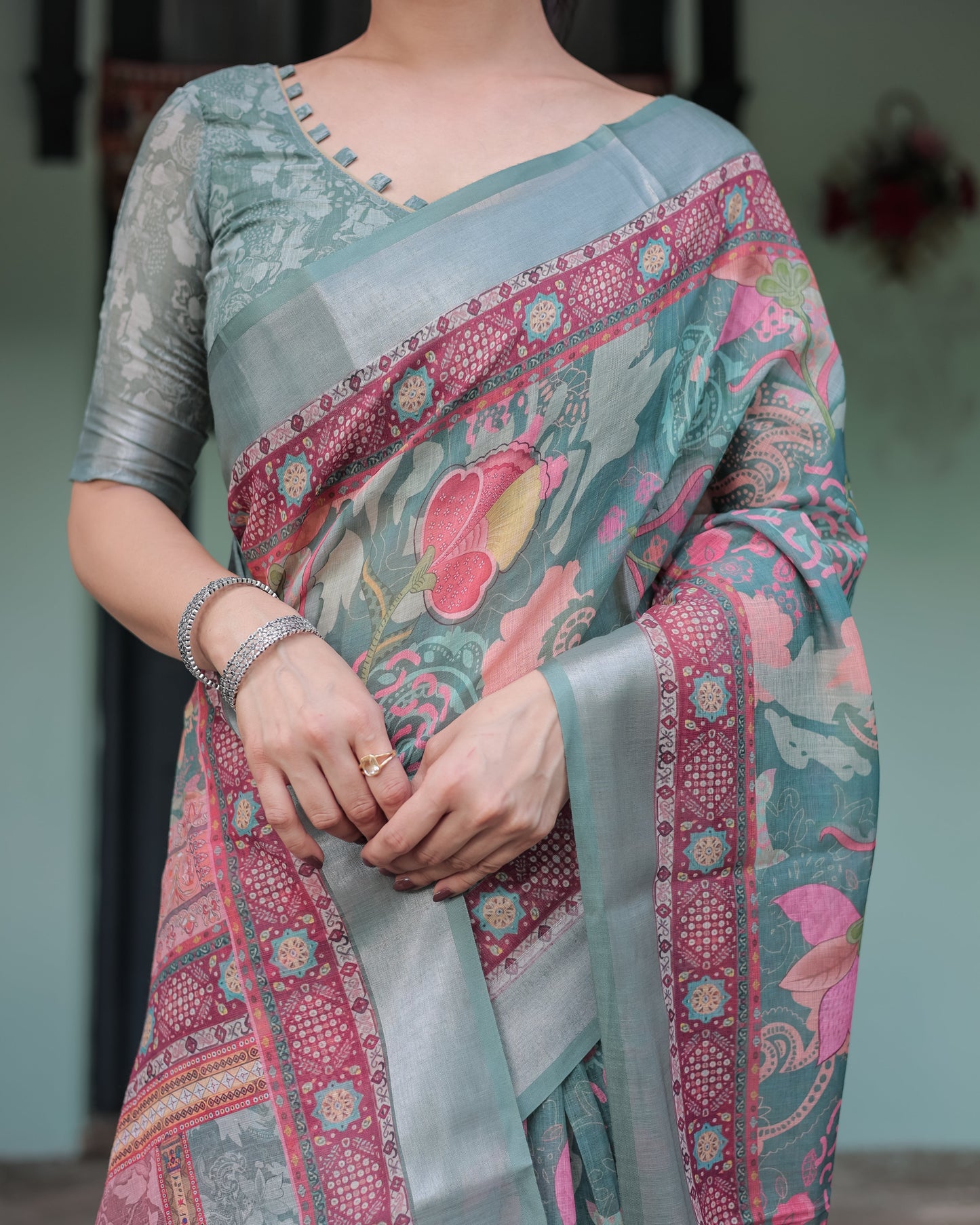 KASHVI PURE LINEN SAREE