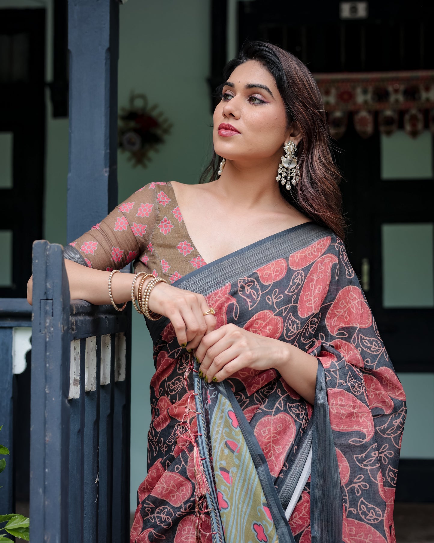 KASHVI PURE LINEN SAREE