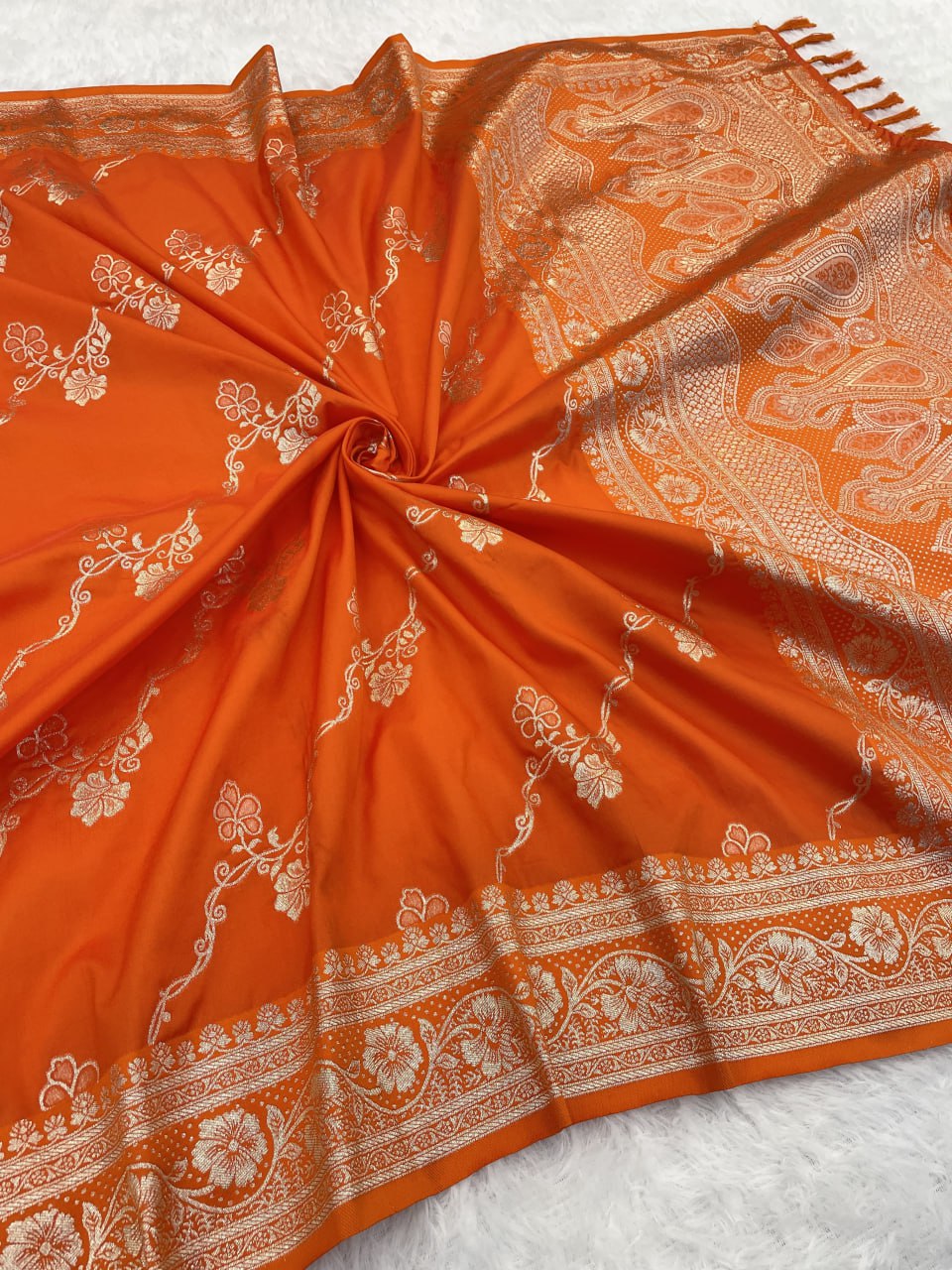 Diya's silk saree