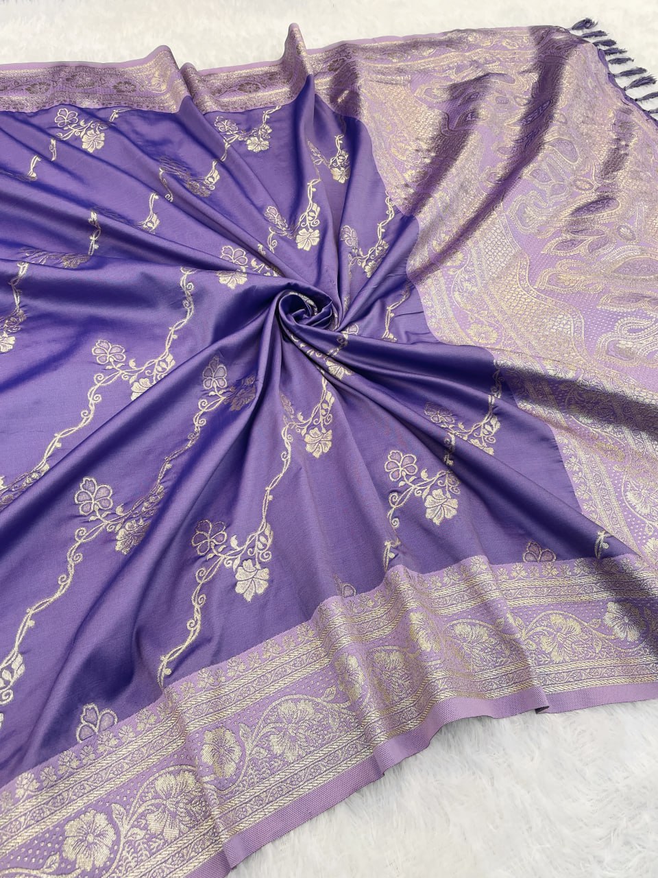 Diya's silk saree
