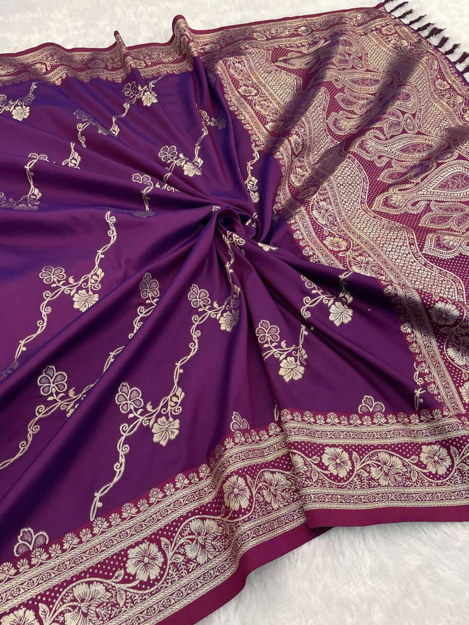 Diya's silk saree