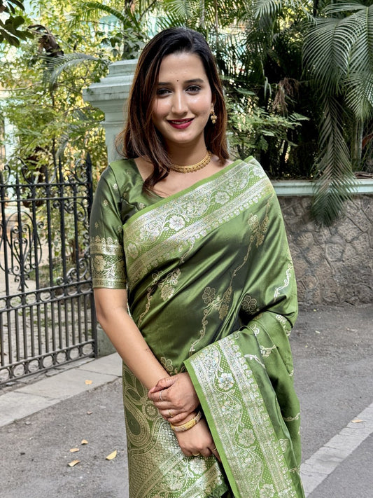 Diya's silk saree