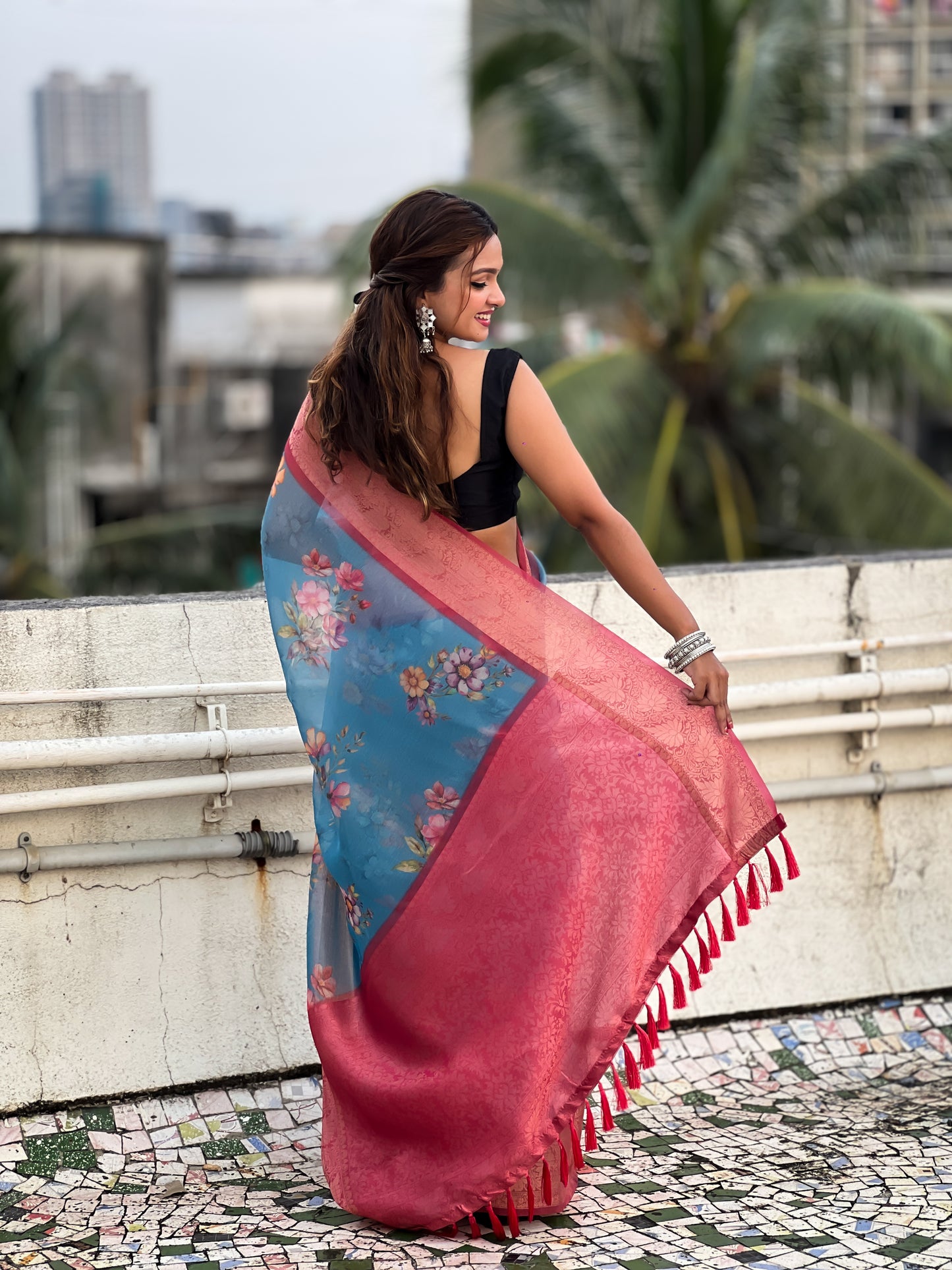 KAVYA CRUSH TISSUE SAREE