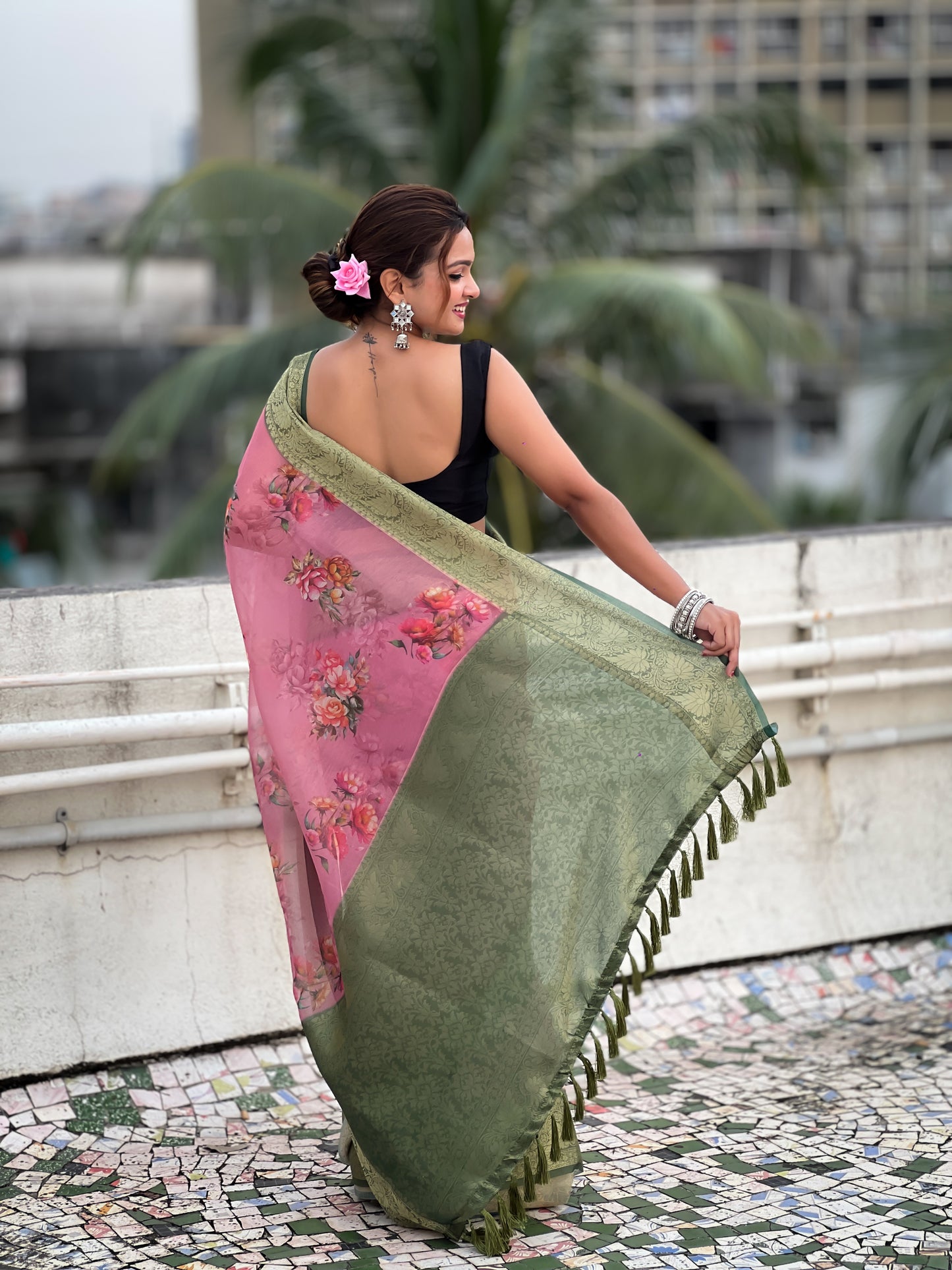 KAVYA CRUSH TISSUE SAREE