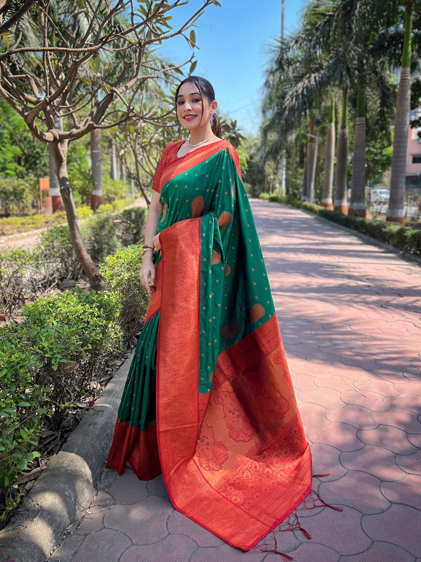 YASHANA SILK SAREE