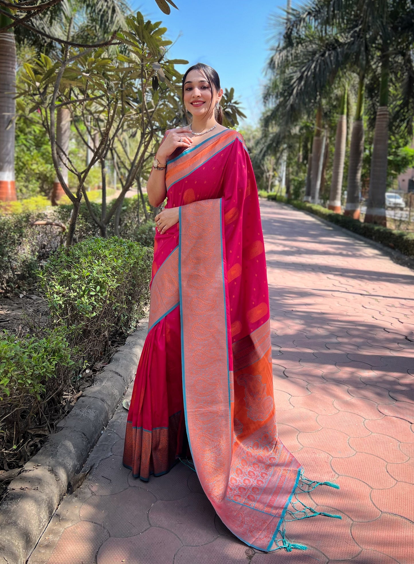 YASHANA SILK SAREE