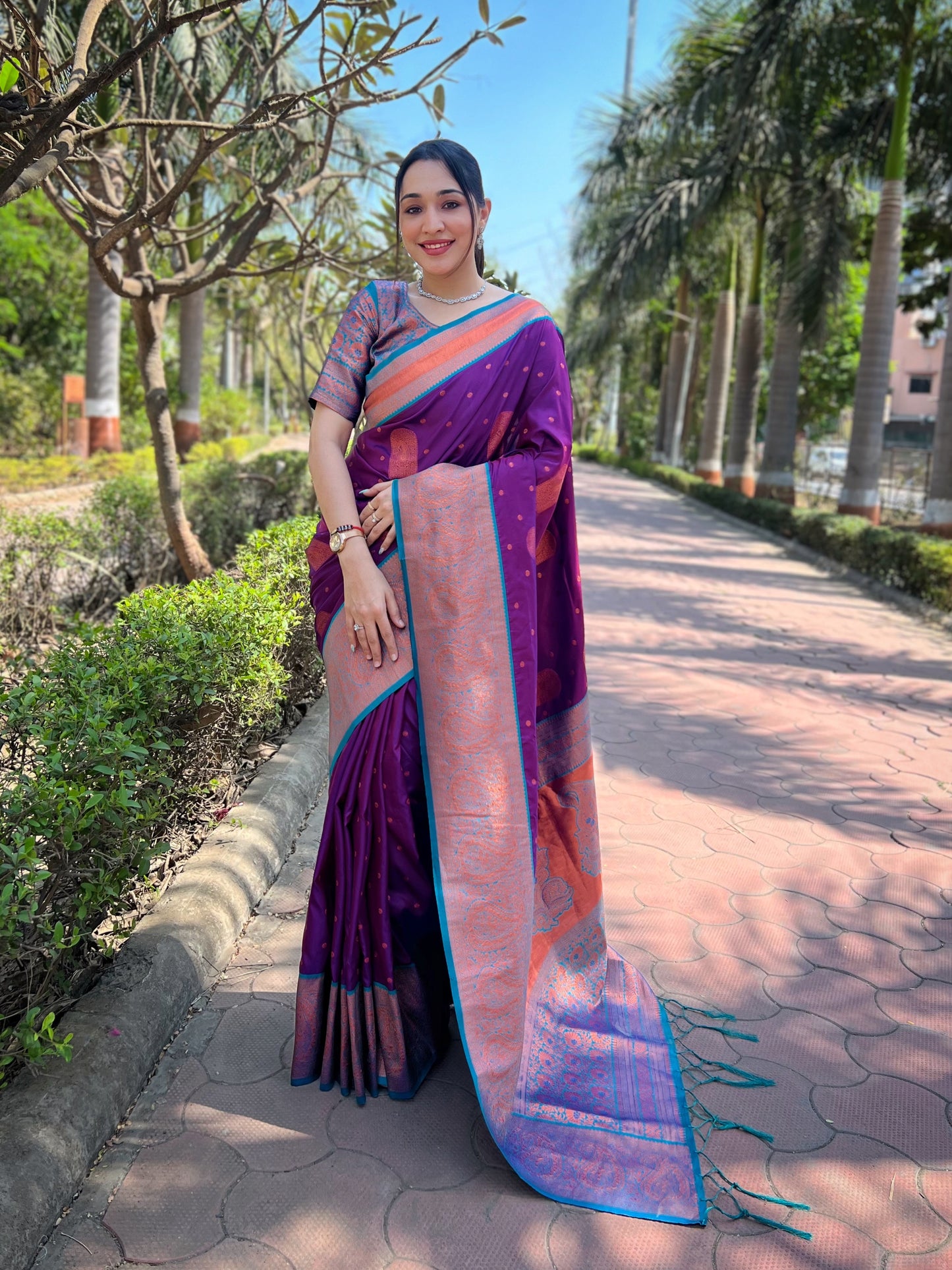 YASHANA SILK SAREE