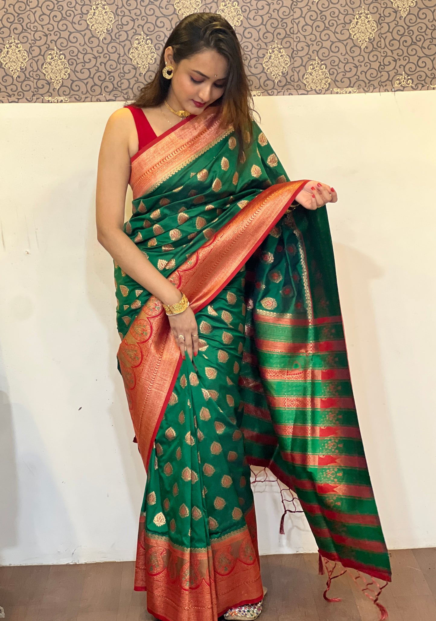YASHANA SILK SAREE