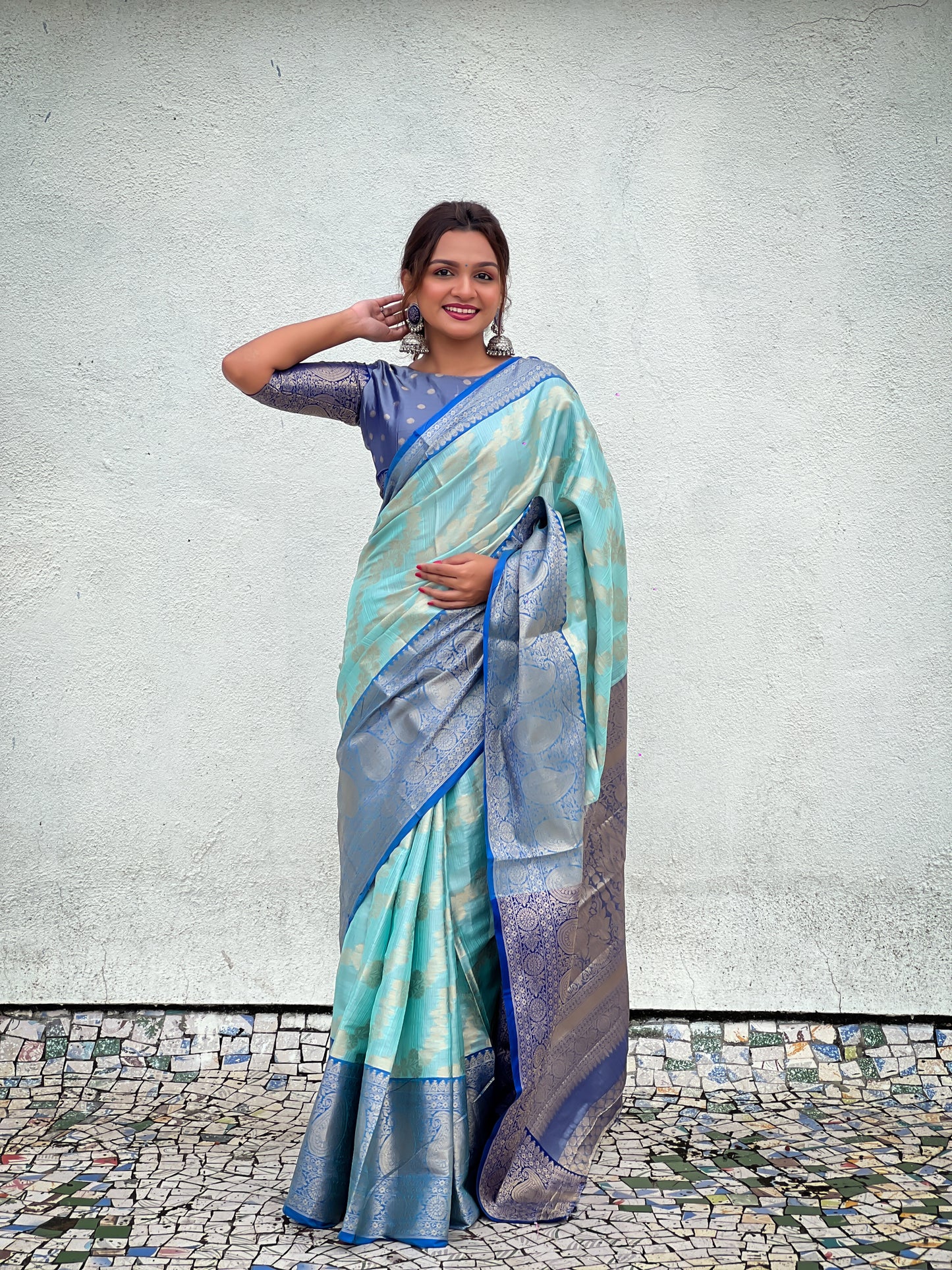 SAANVI TISSUE SILK SAREE