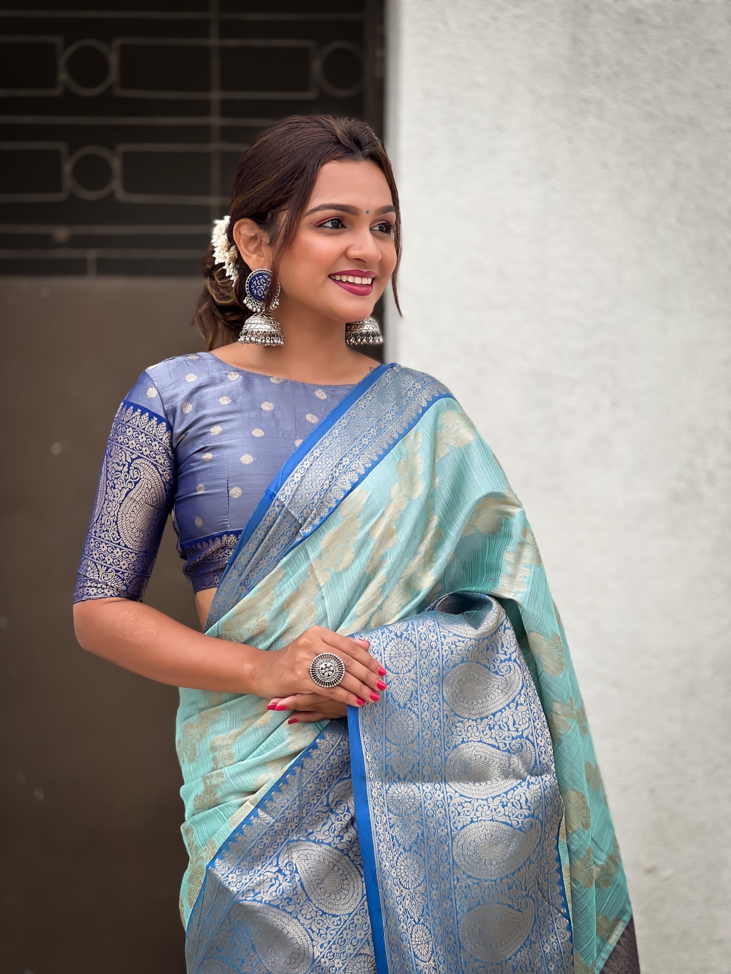 SAANVI TISSUE SILK SAREE