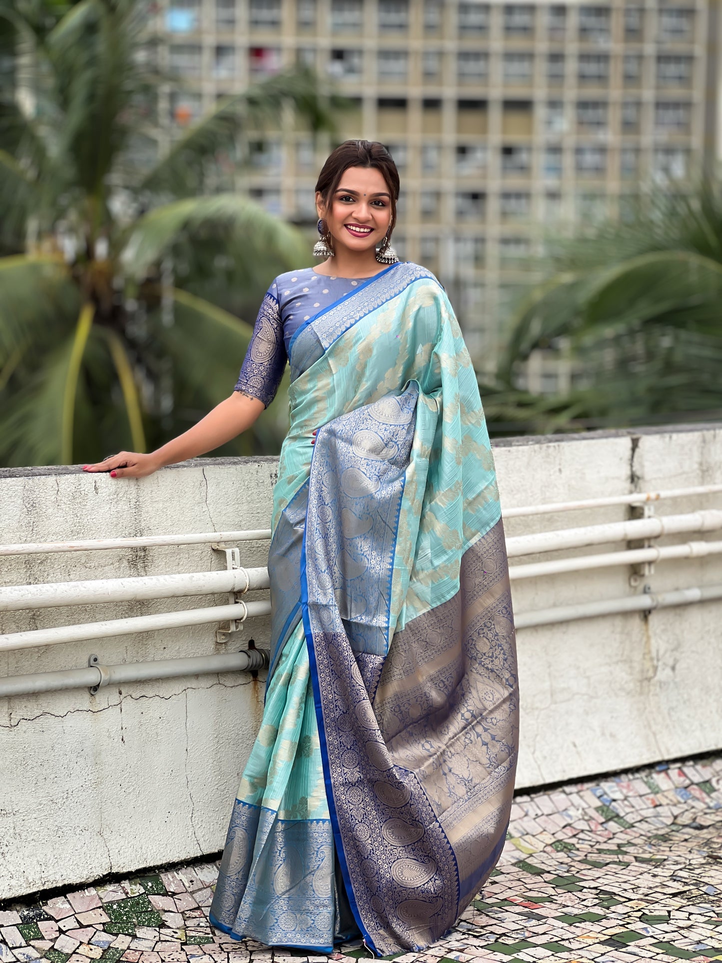 SAANVI TISSUE SILK SAREE
