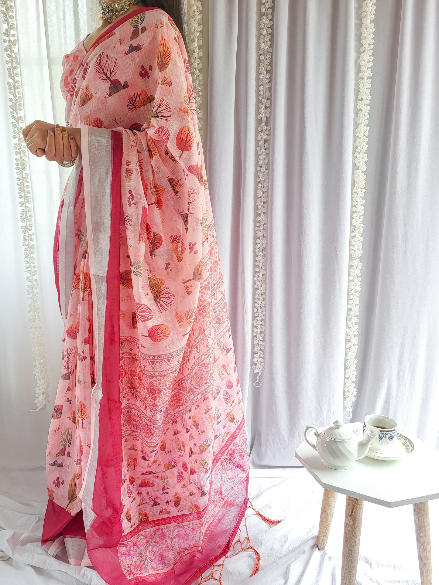 KASHVI PURE LINEN SAREE