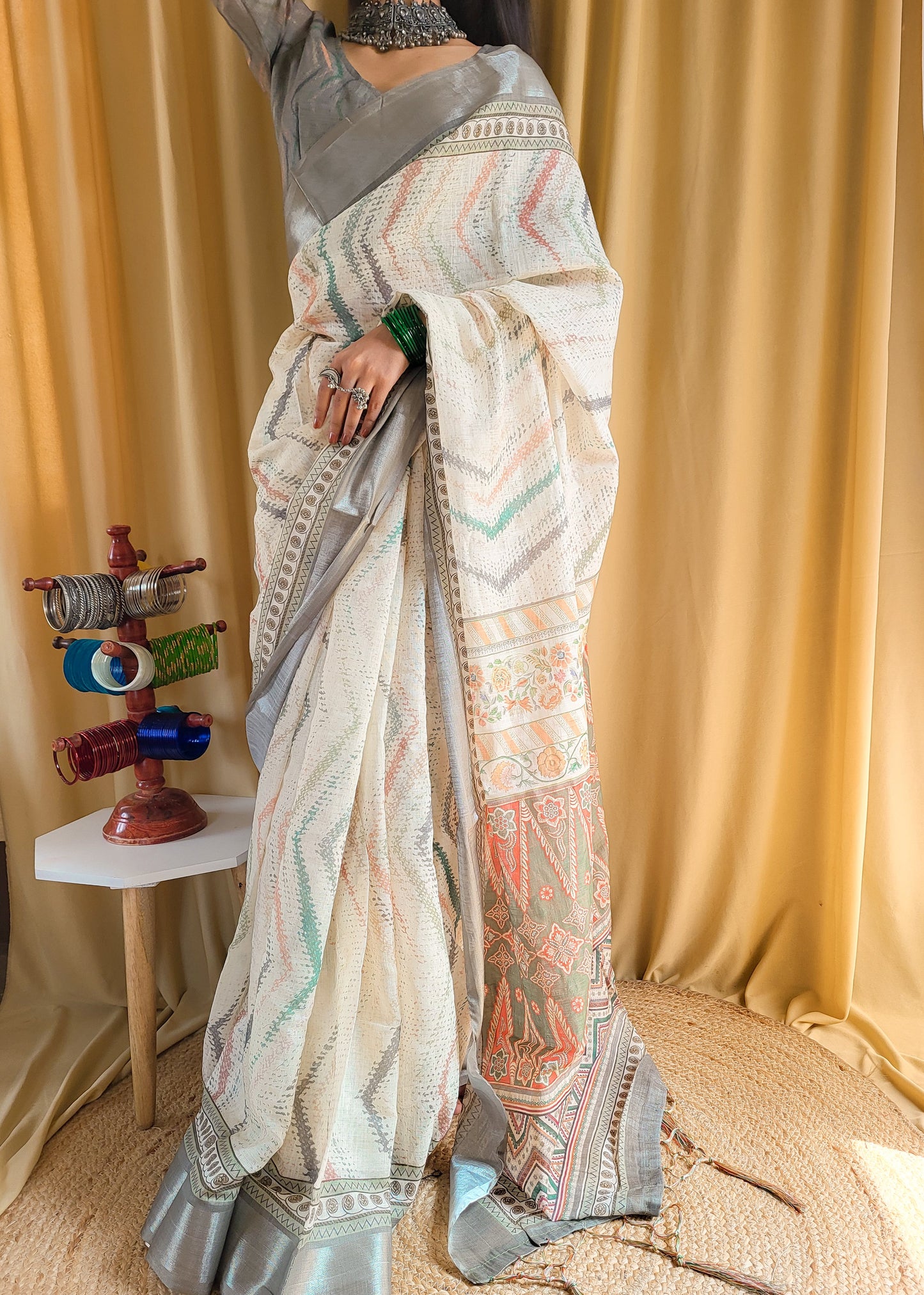KASHVI PURE LINEN SAREE