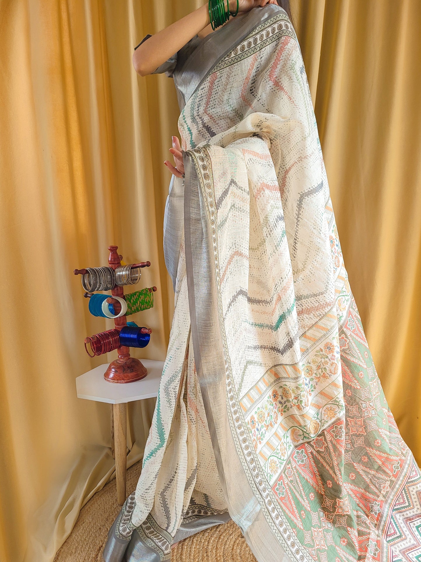 KASHVI PURE LINEN SAREE