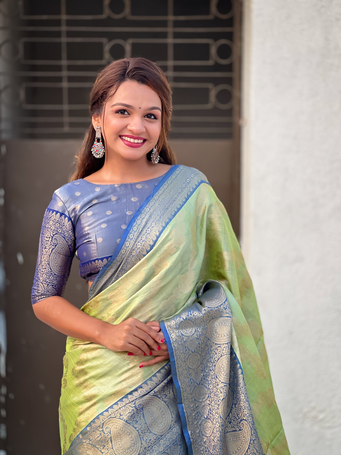 SAANVI TISSUE SILK SAREE