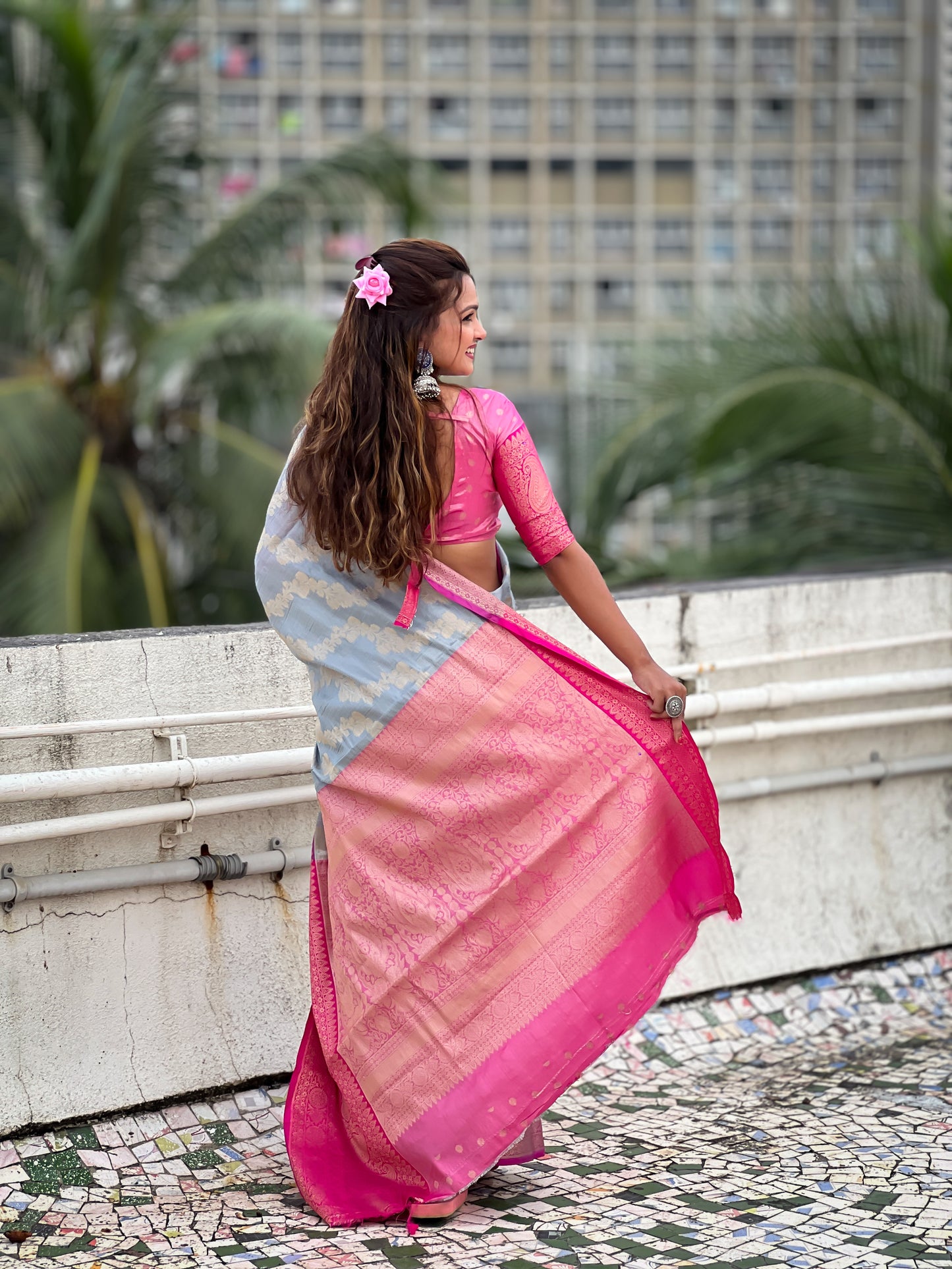 SAANVI TISSUE SILK SAREE