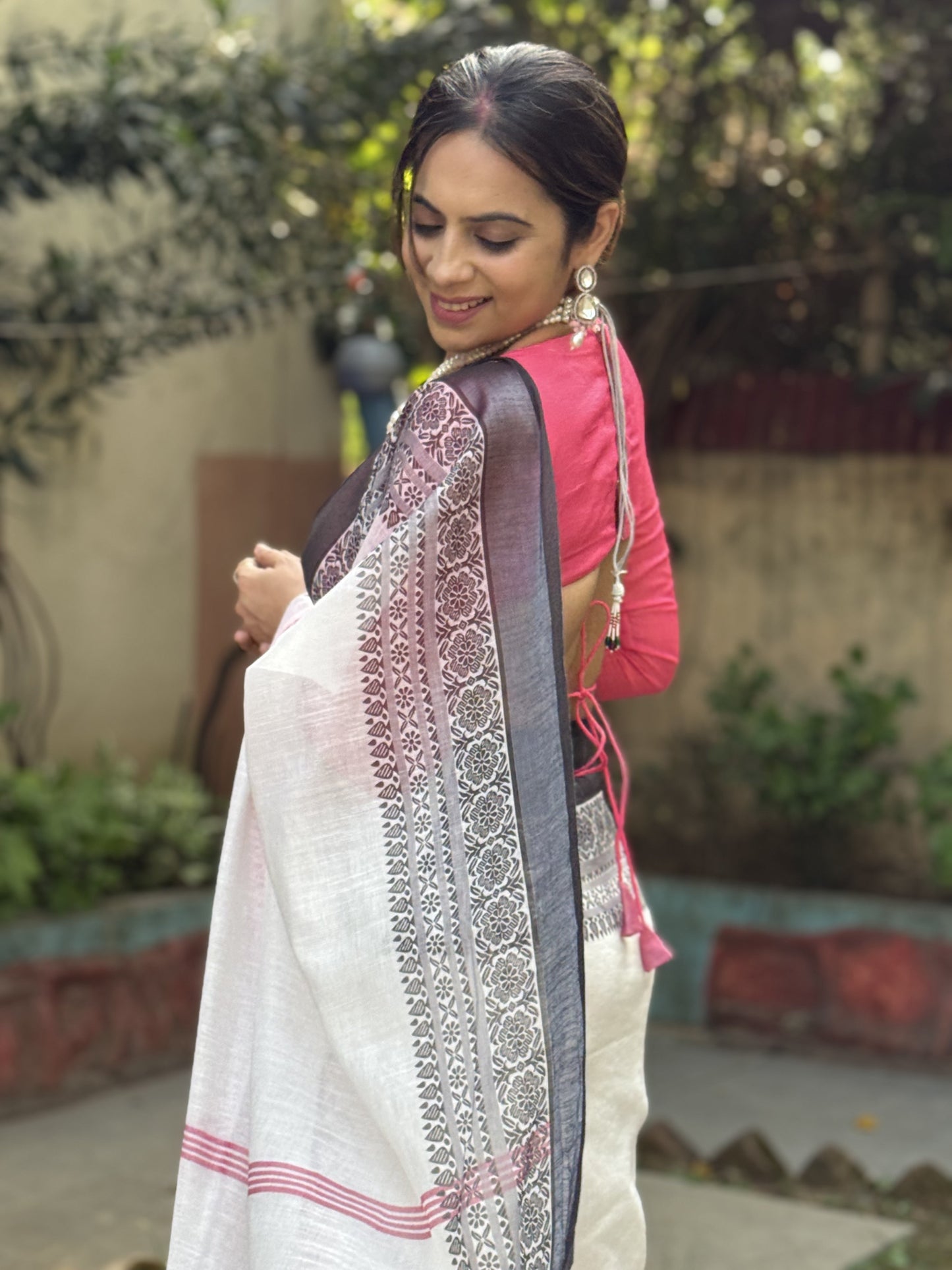 KASHVI PURE LINEN SAREE