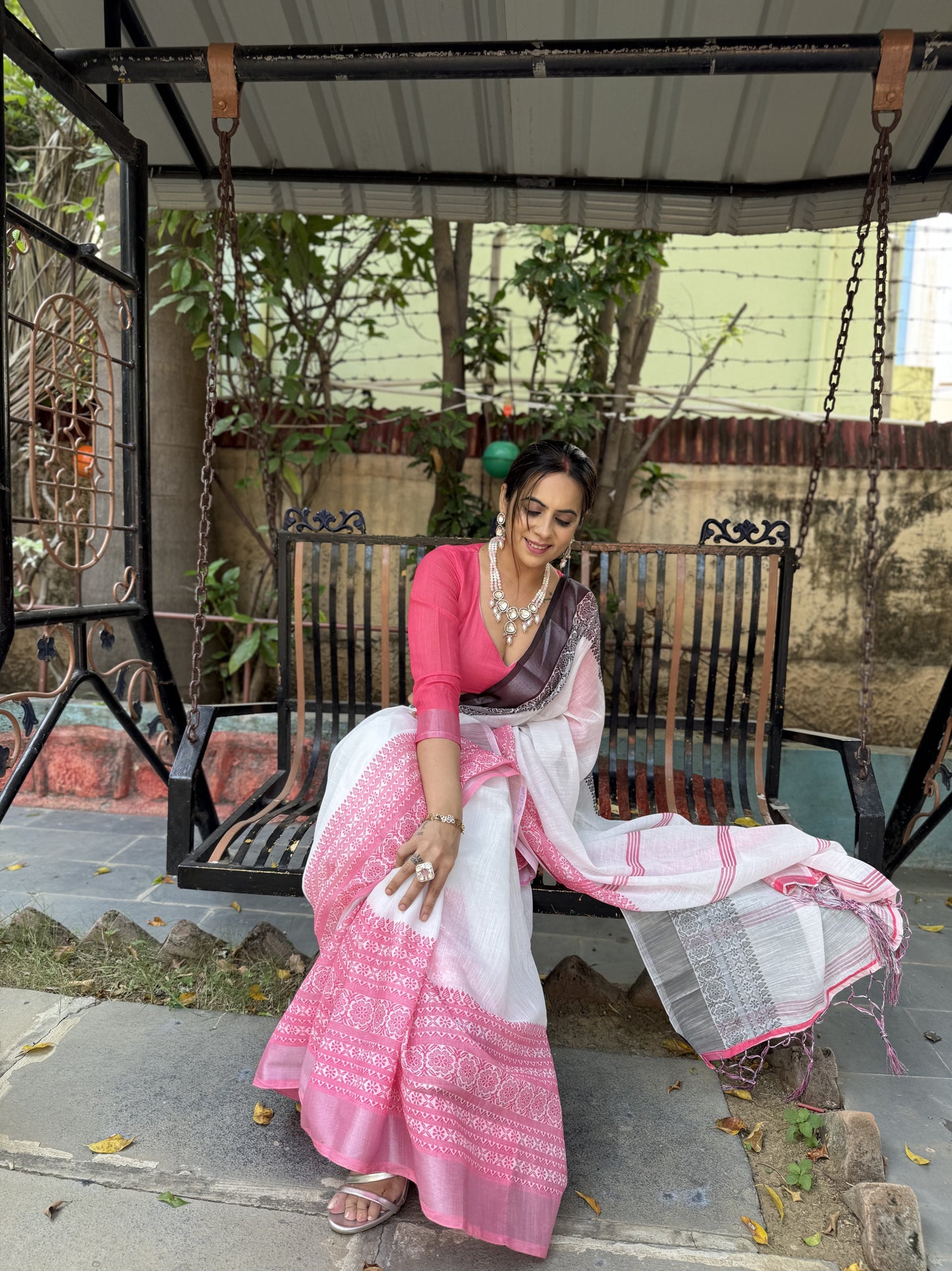 KASHVI PURE LINEN SAREE