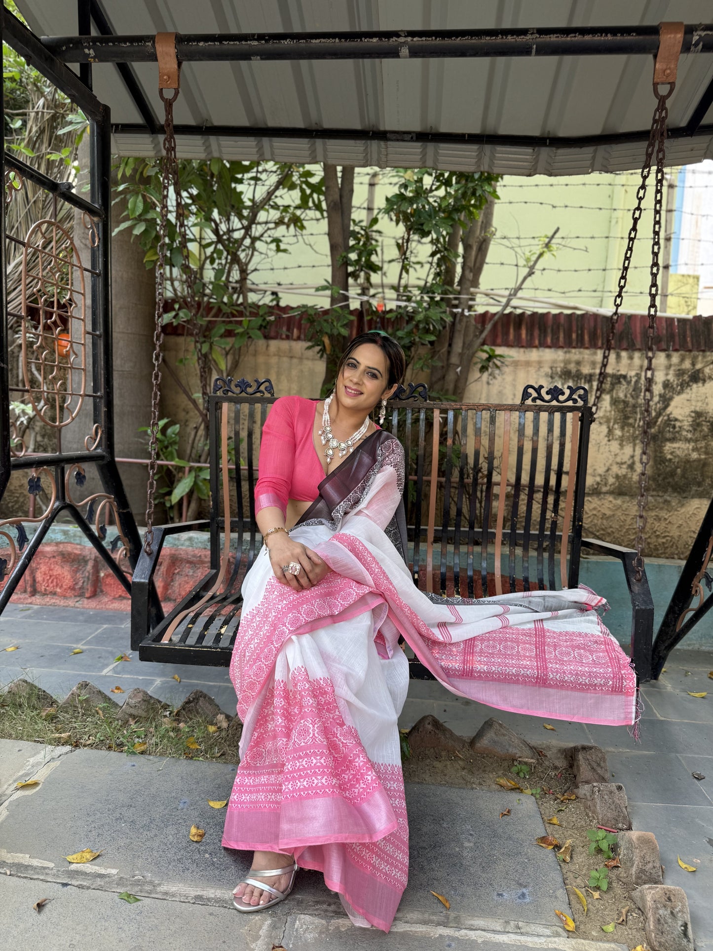 KASHVI PURE LINEN SAREE