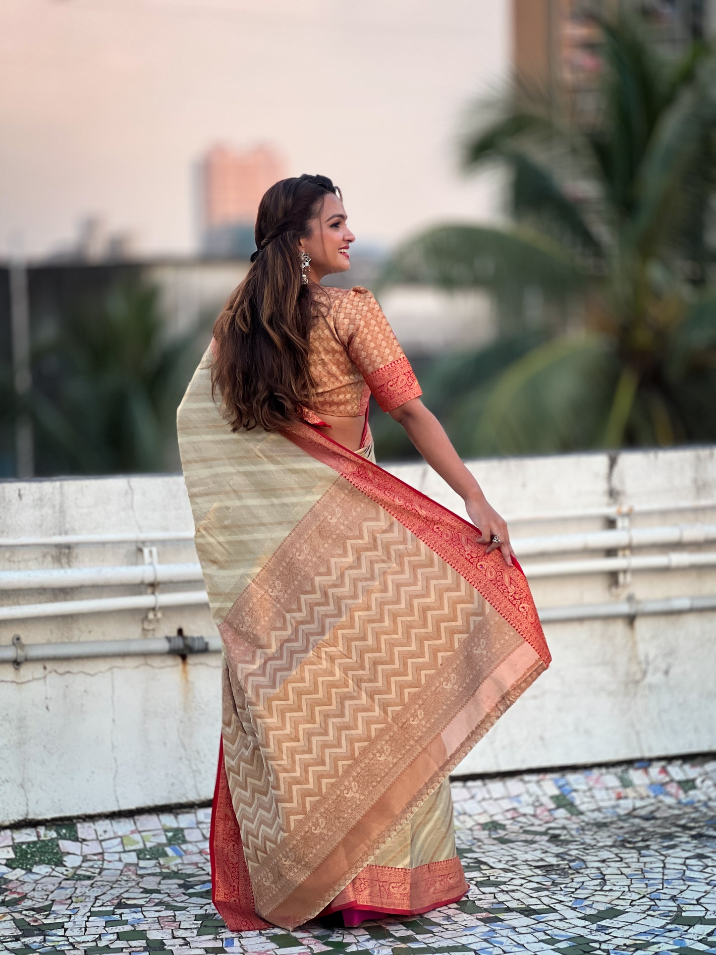 AMAYA ZARI TISSUE SAREE