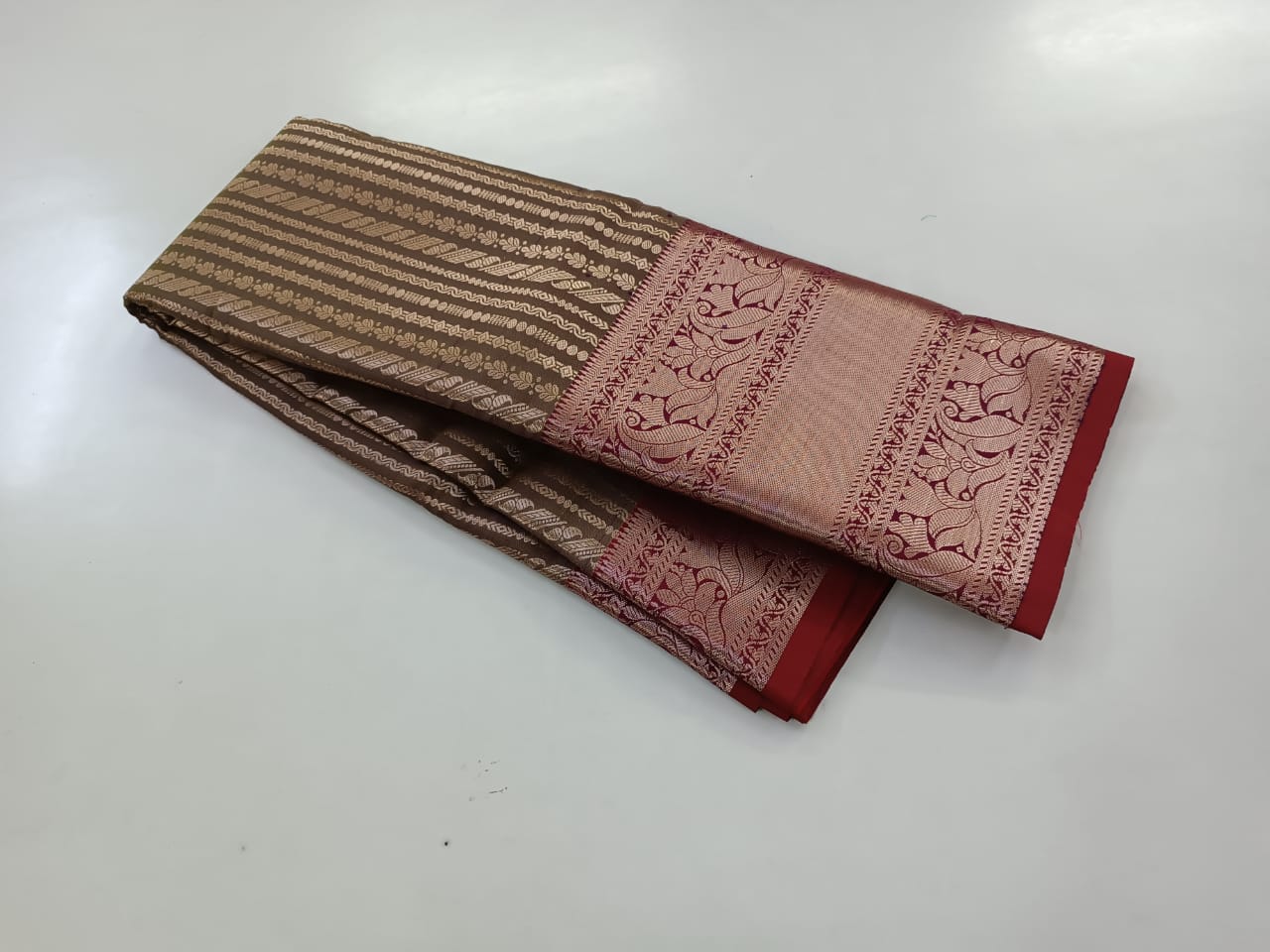 Kanjivaram Butta Saree