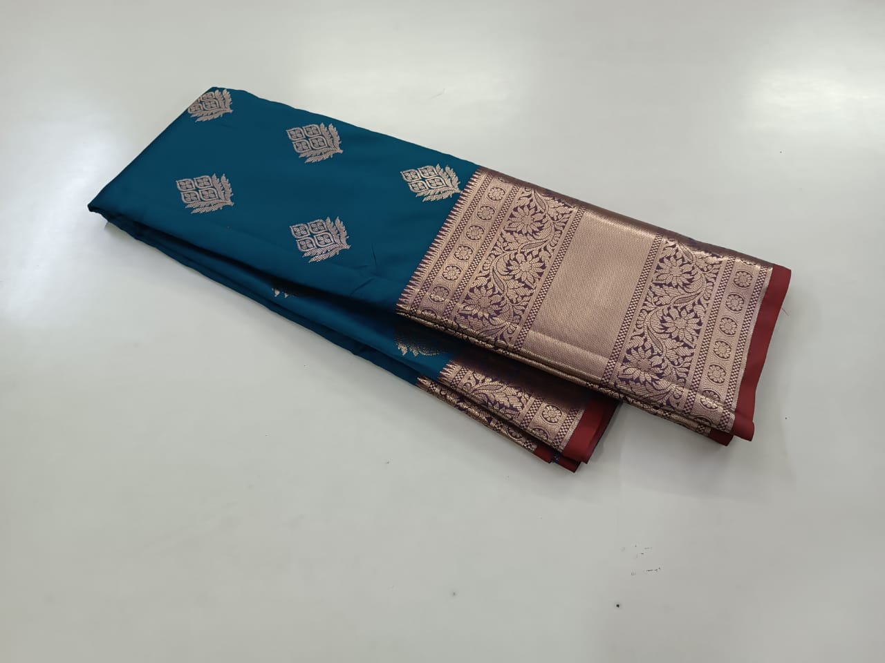Kanjivaram Butta Saree