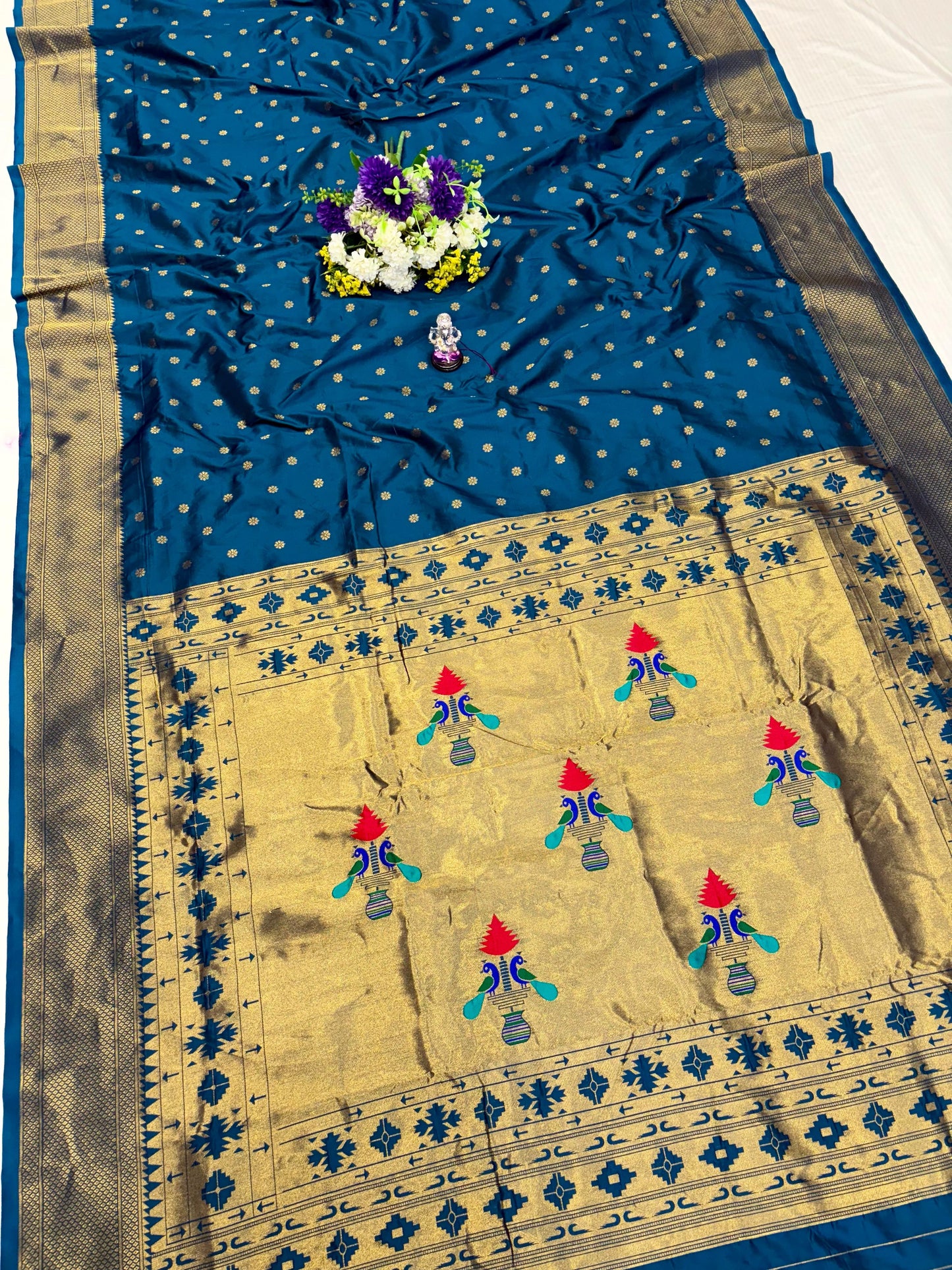 YEOLA KALANJALI PAITHANI