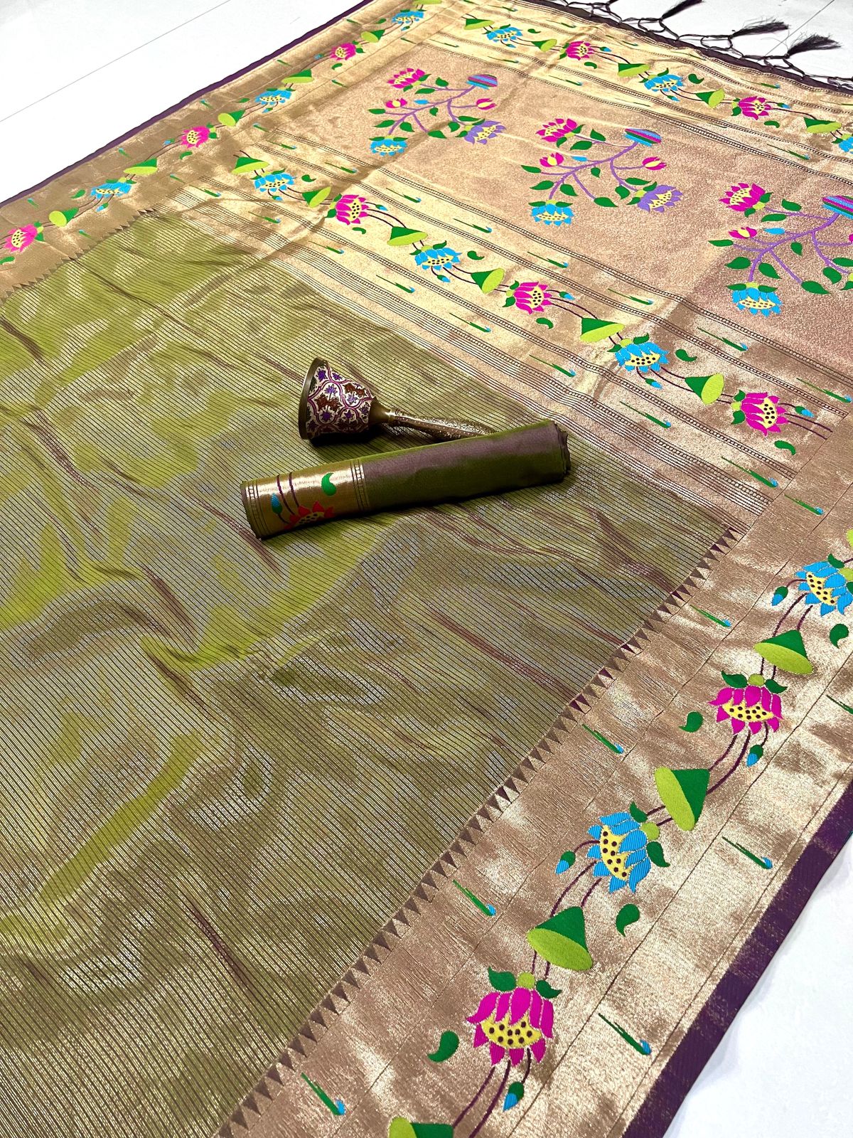 AMRAPALI TISSUE PAITHANI