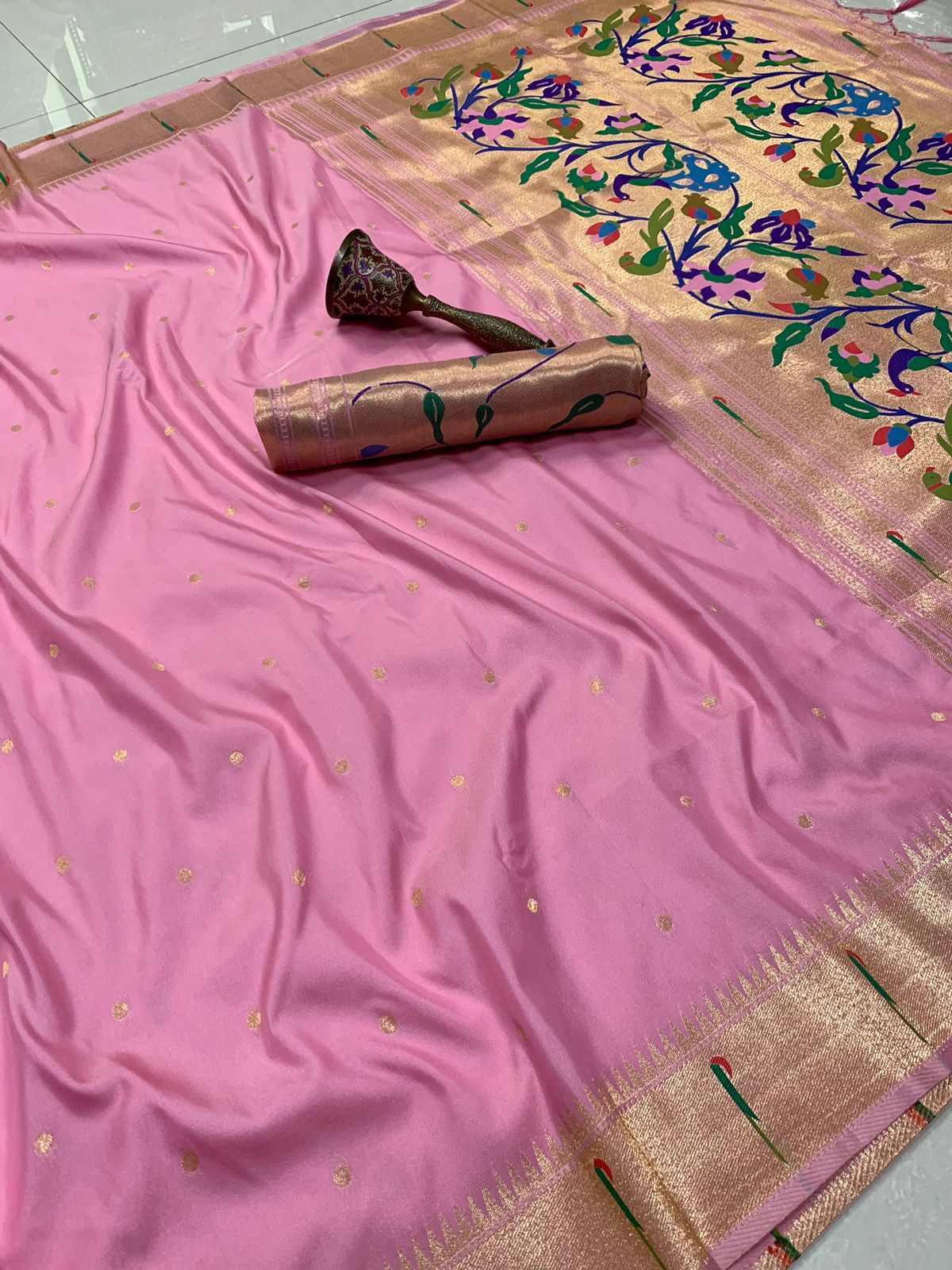 Tanisha Gold Zari Paithani