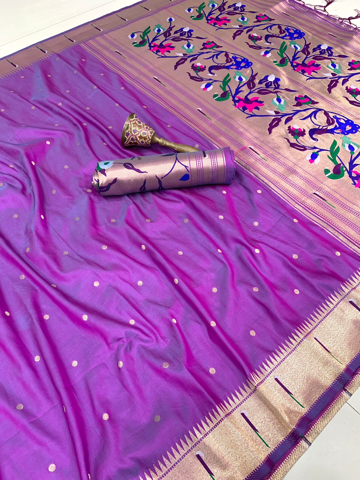 Tanisha Gold Zari Paithani