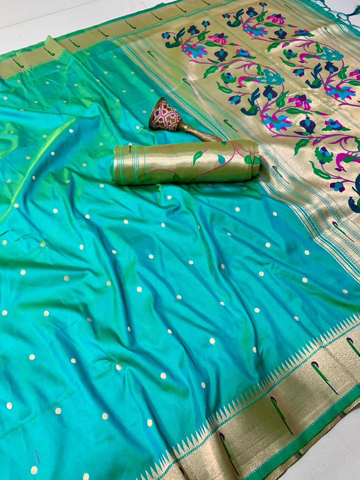 Tanisha Gold Zari Paithani