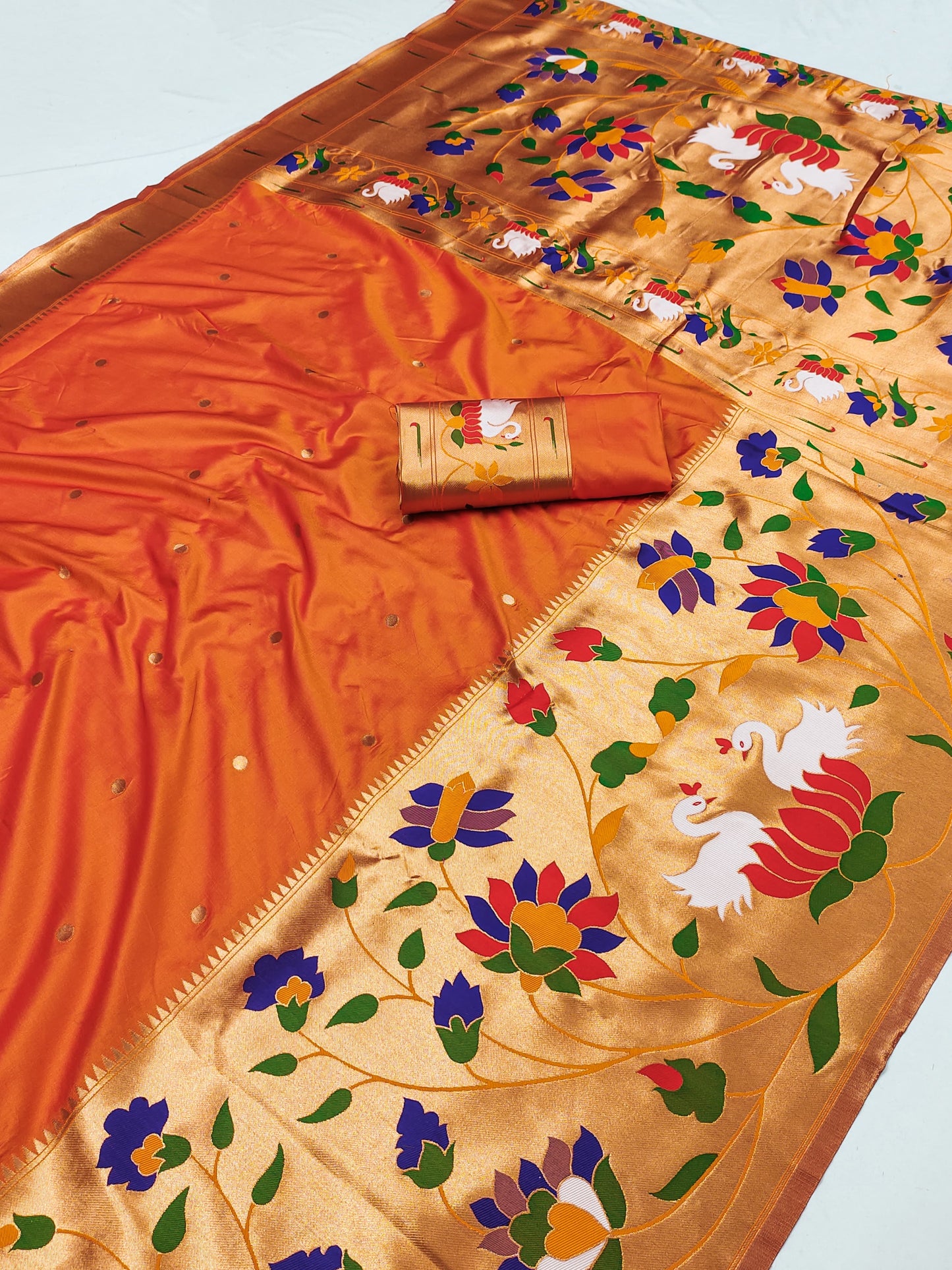 SWAN BROCADE PAITHANI